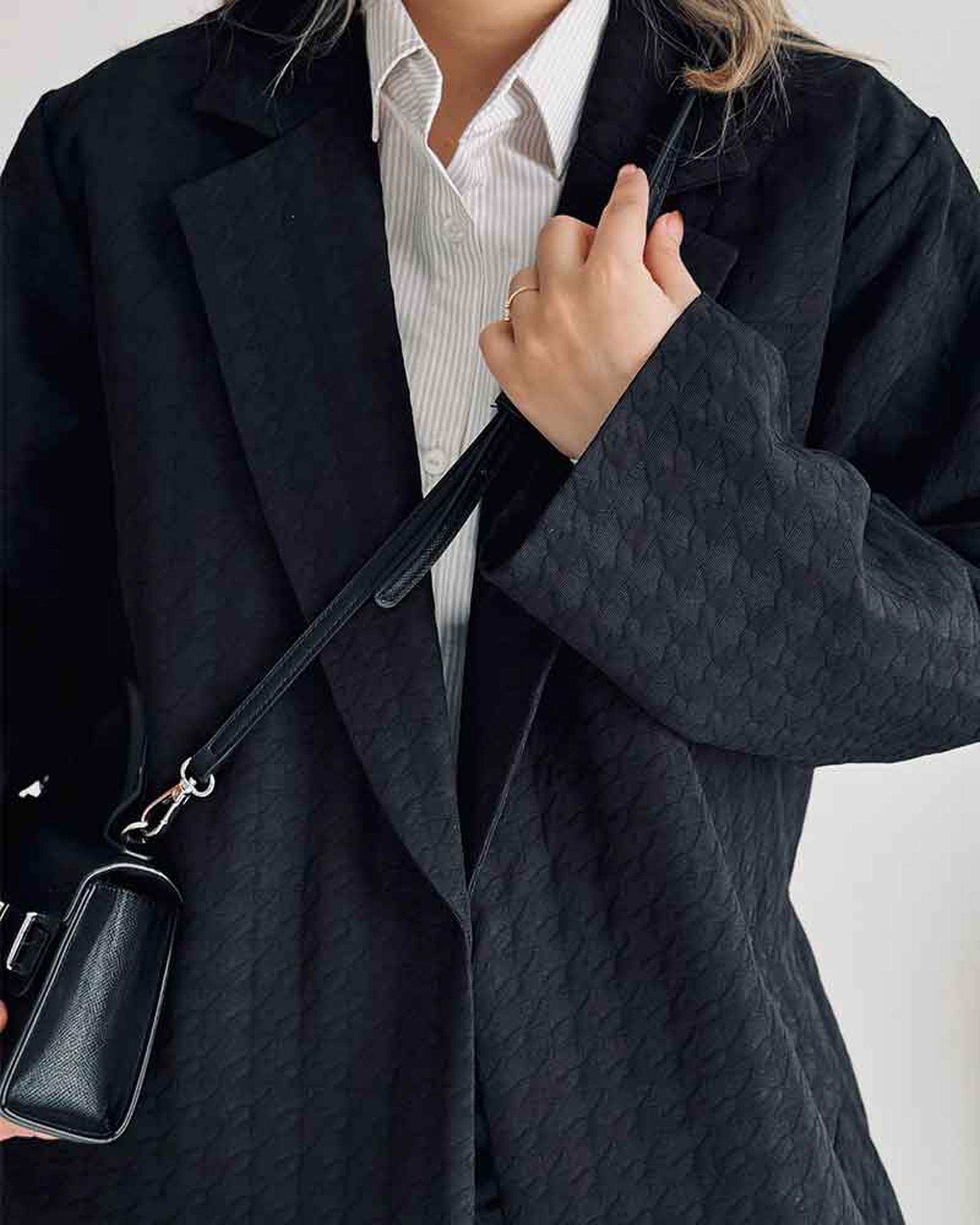 مانتو زنانه ژاکارد مشکی آماهی Amahi مدل Feel کد AA100