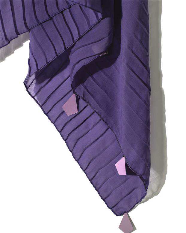 شال زنانه 2.5 متری کرپ حریر بنفش تیره پولکی Market Scarf
