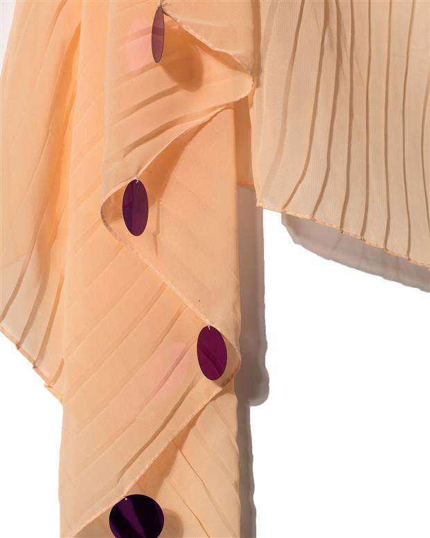 شال زنانه 2.5 متری کرپ حریر هلویی پولکی Market Scarf
