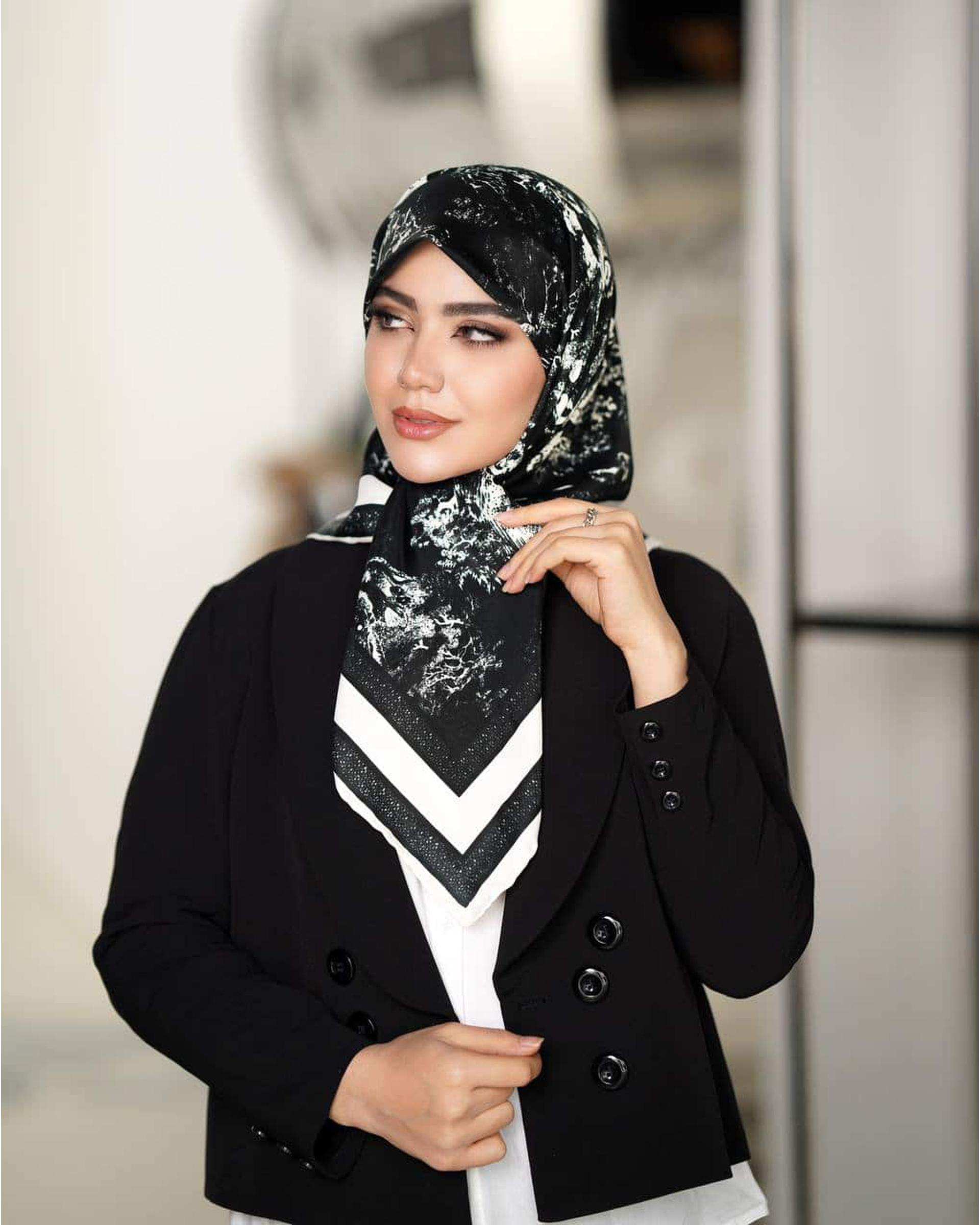 روسری زنانه ابریشم تویل مشکی دست دوز جی دو GIDO کد 01074