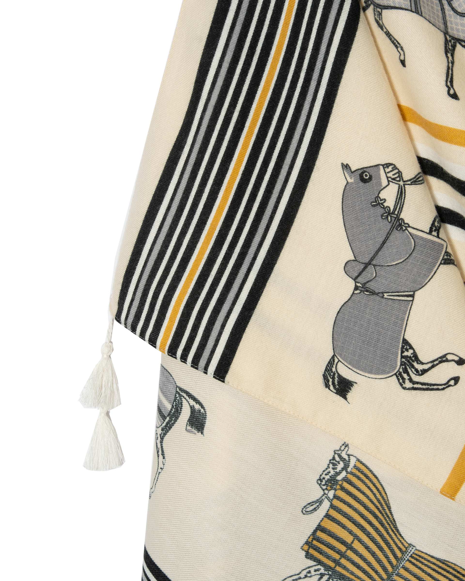 شال زنانه پاییزه موهر طرح هرمس شیری جی دو Gido