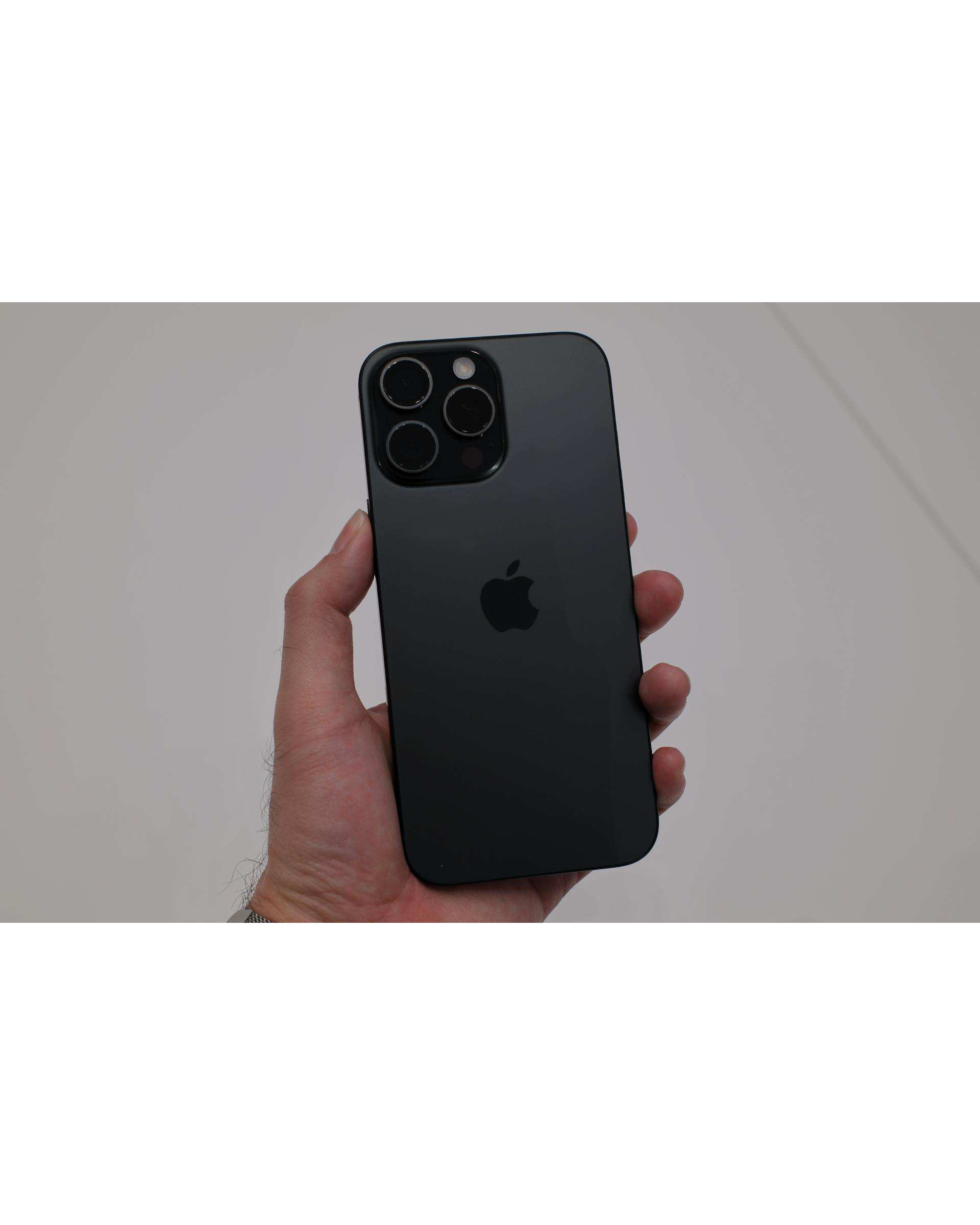 گوشی موبایل اپل مدل iPhone 16 Pro Max ZAA دو سیم کارت ظرفیت 256 گیگابایت و رم 8 گیگابایت رنگ Black Titanium