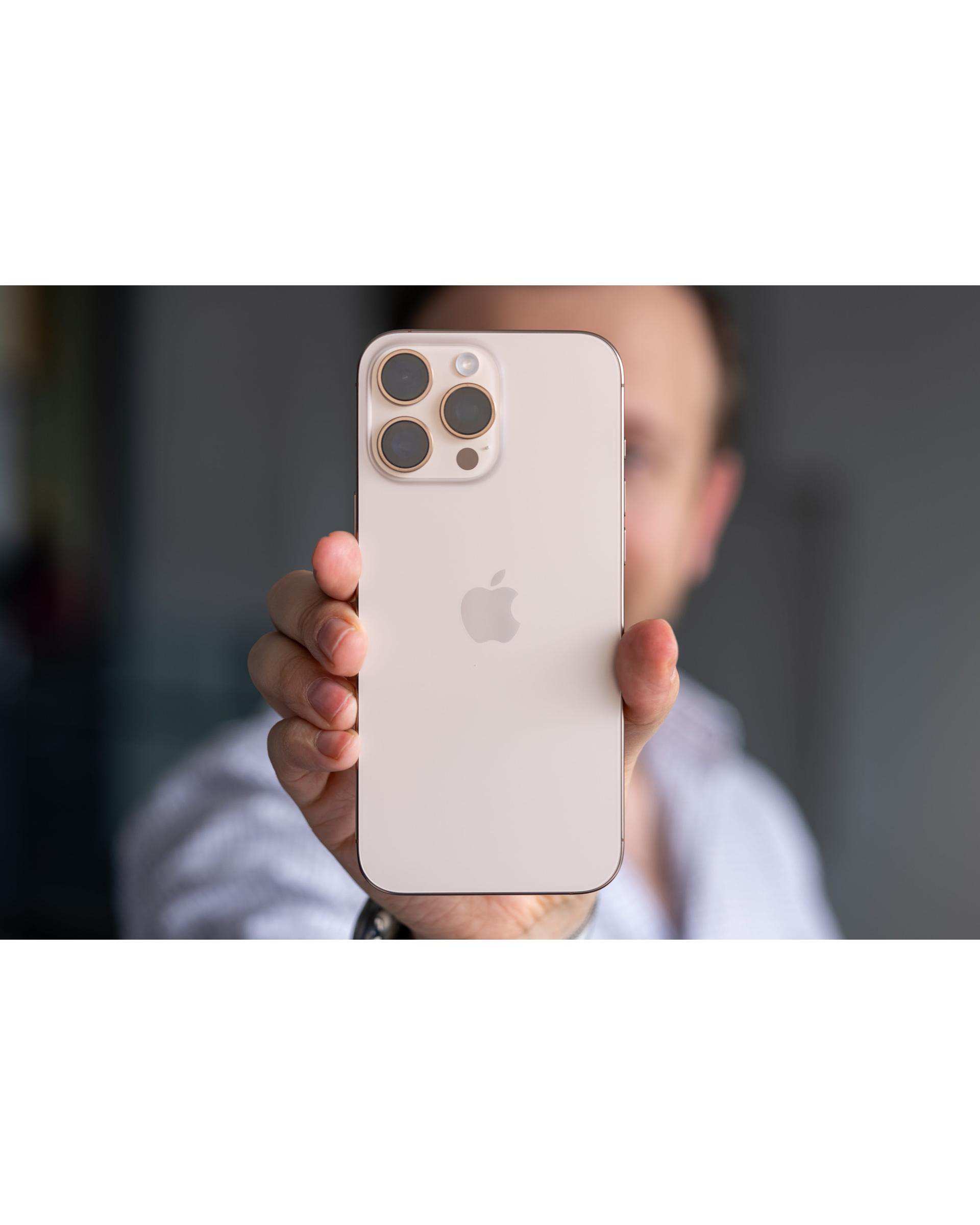 گوشی موبایل اپل مدل iPhone 16 Pro Max ZAA دو سیم کارت ظرفیت 512 گیگابایت و رم 8 گیگابایت رنگ Desert Titanium