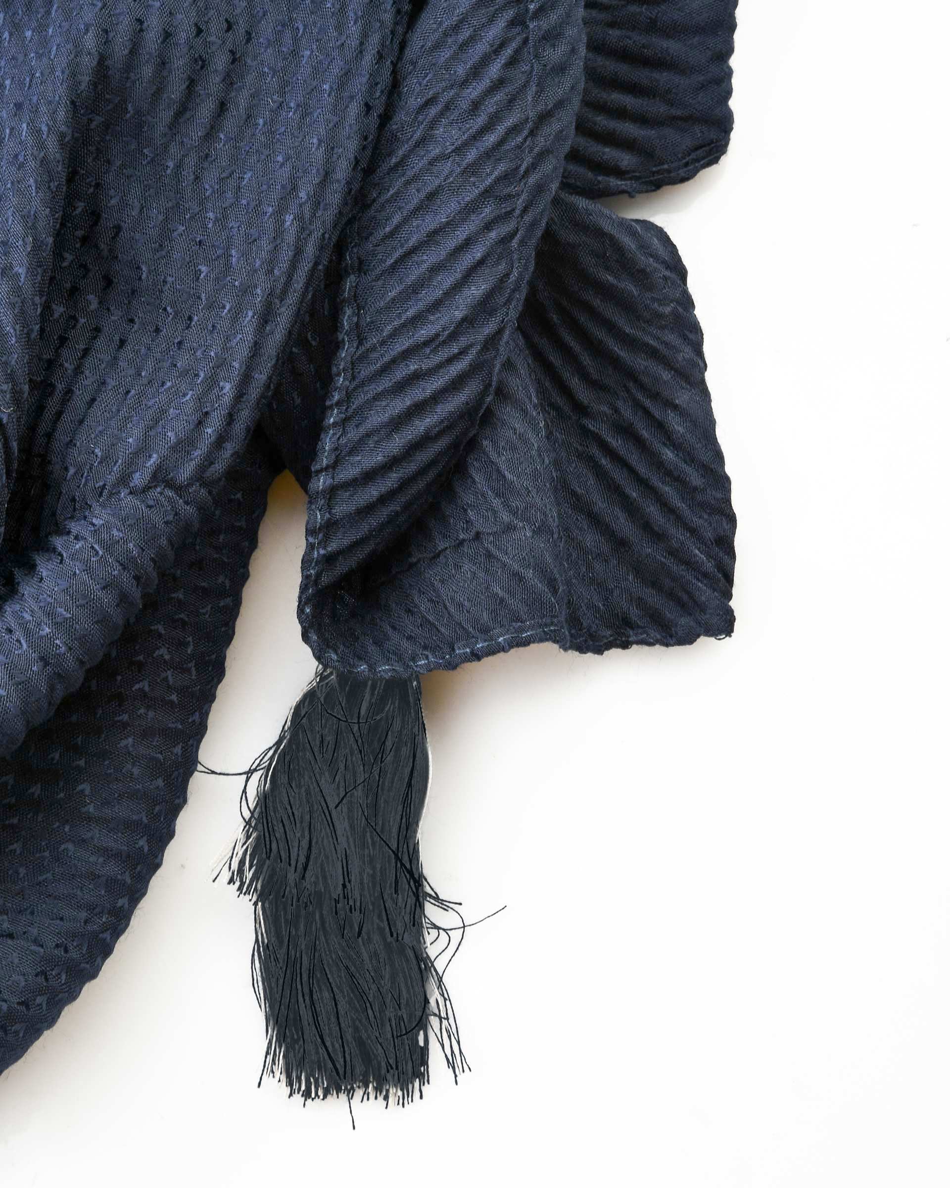 شال زنانه پلیسه طوسی آبی روزانا Rozana