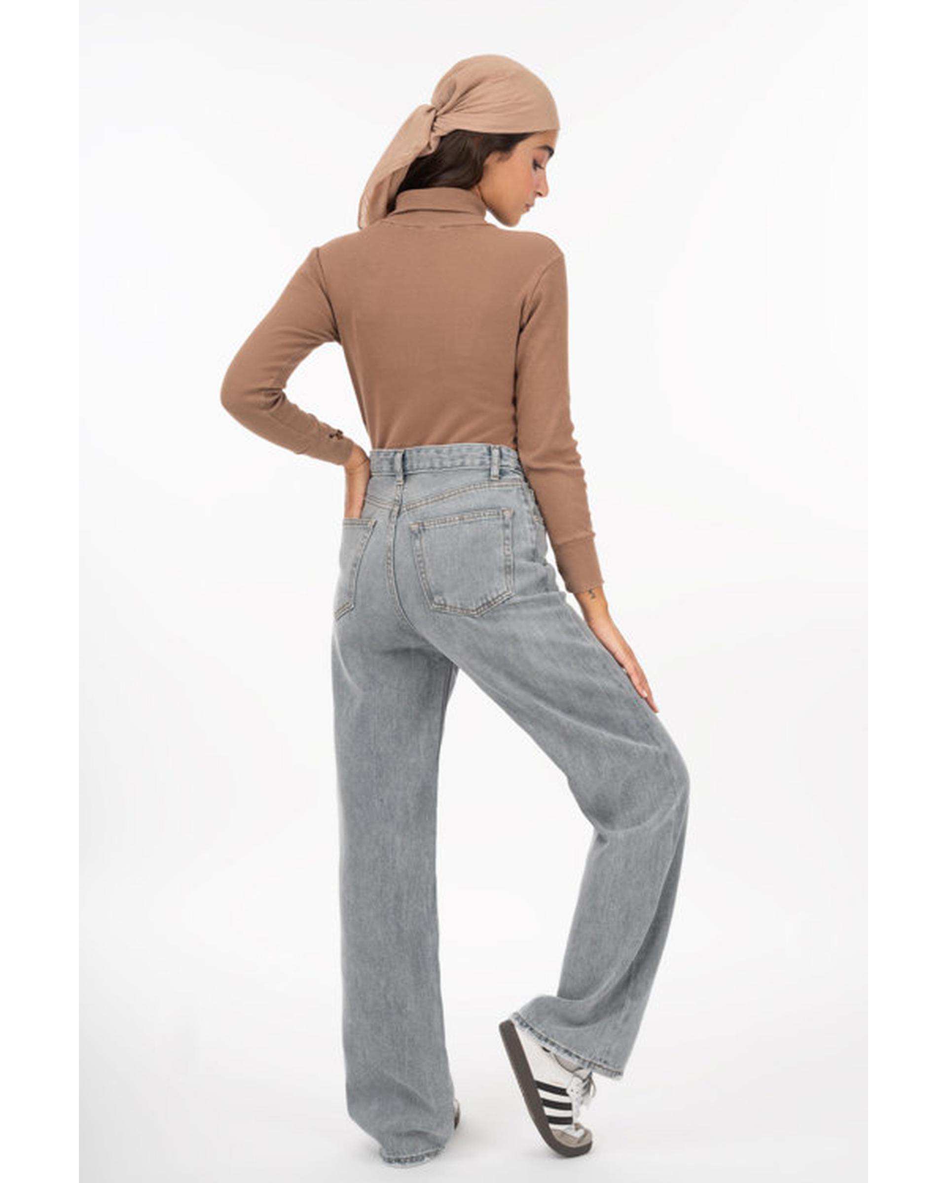 شلوار جین زنانه نیم بگ قد 110 خاکستری رویال جین Royal Jeans مدل Royal jackpot کد 912997