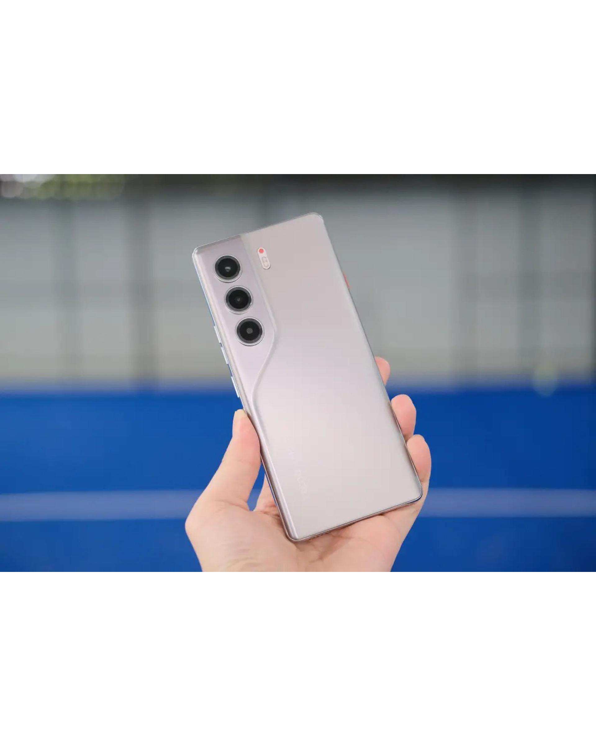 گوشی موبایل تکنو Camon 40 دو سیم کارت ظرفیت 256 گیگابایت و رم 8 گیگابایت- نقره ای