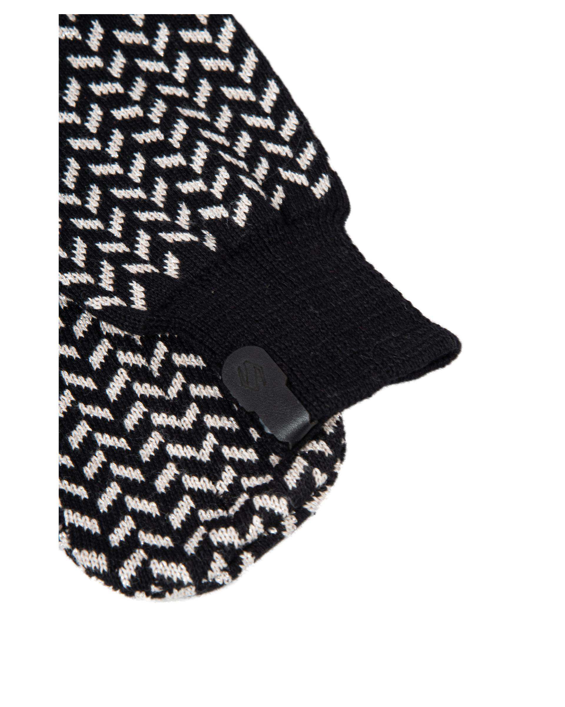 جوراب زنانه بافت لمه دار مشکی سفید تارتن Tartan طرح جناقی