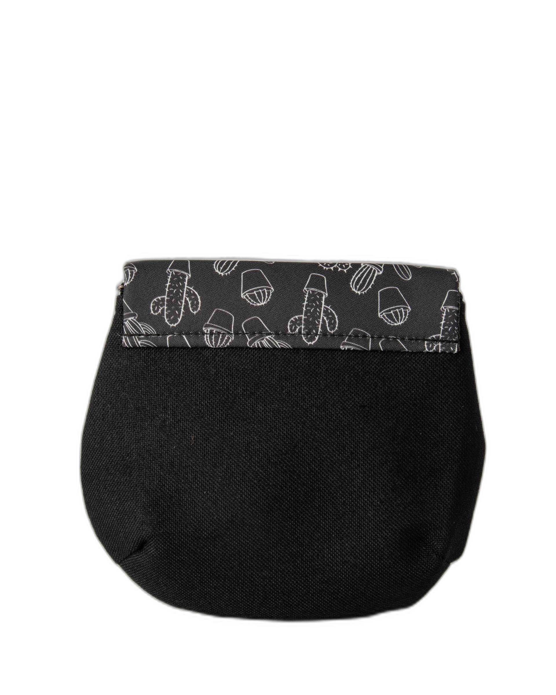 کیف زنانه دوشی مشکی وندی Vandy مدل نقلی طرح کاکتوس