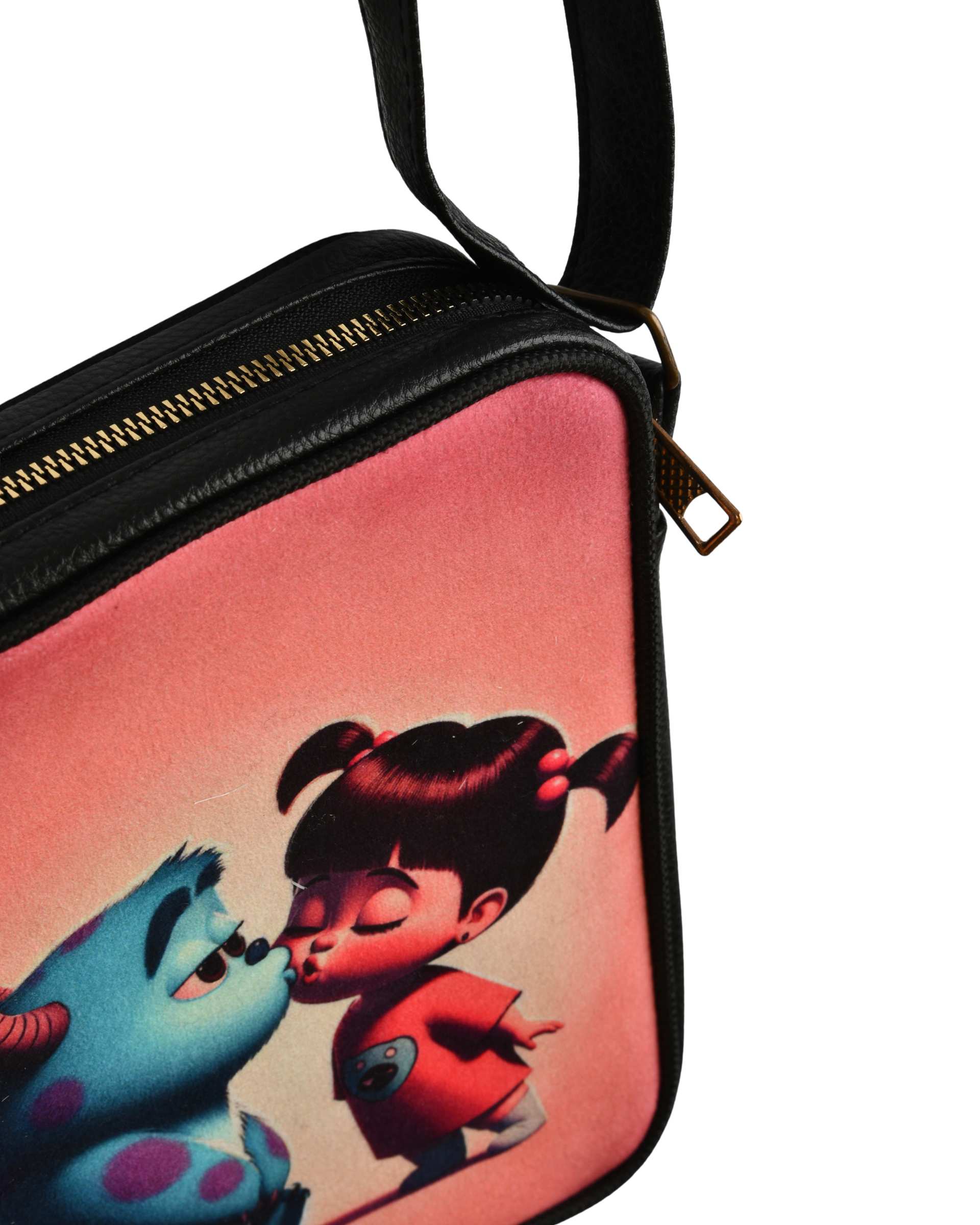 کیف دوشی مشکی وندی Vandy مدل کارخانه هیولاها کد 1035m42