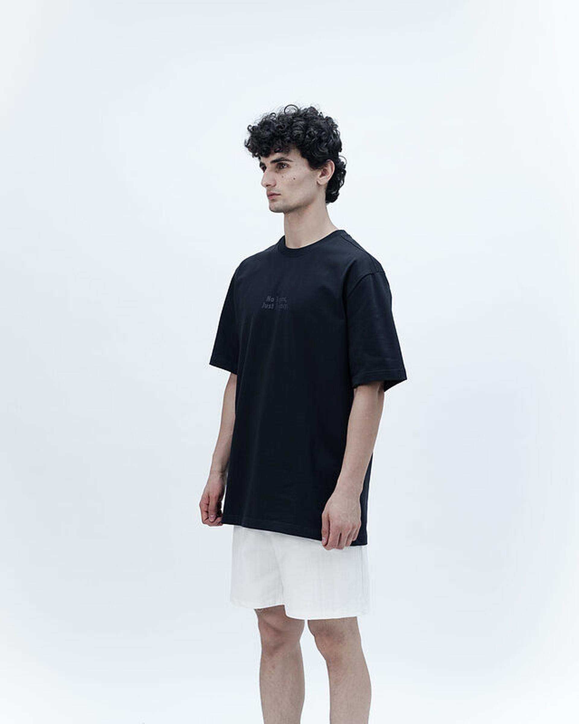 تی شرت مردانه زغالی نفیر ور Nafir Wear مدل لگاسی کد 5110502