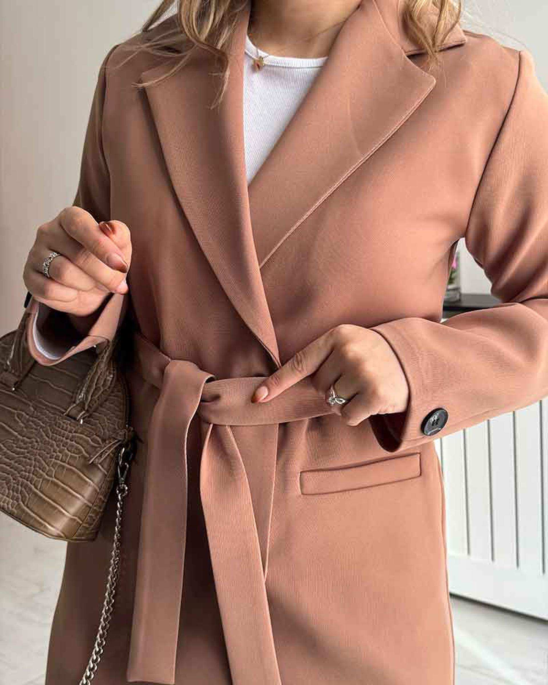 کت زنانه نسکافه ای نگار ندایی Negar Nedaei مدل Royal