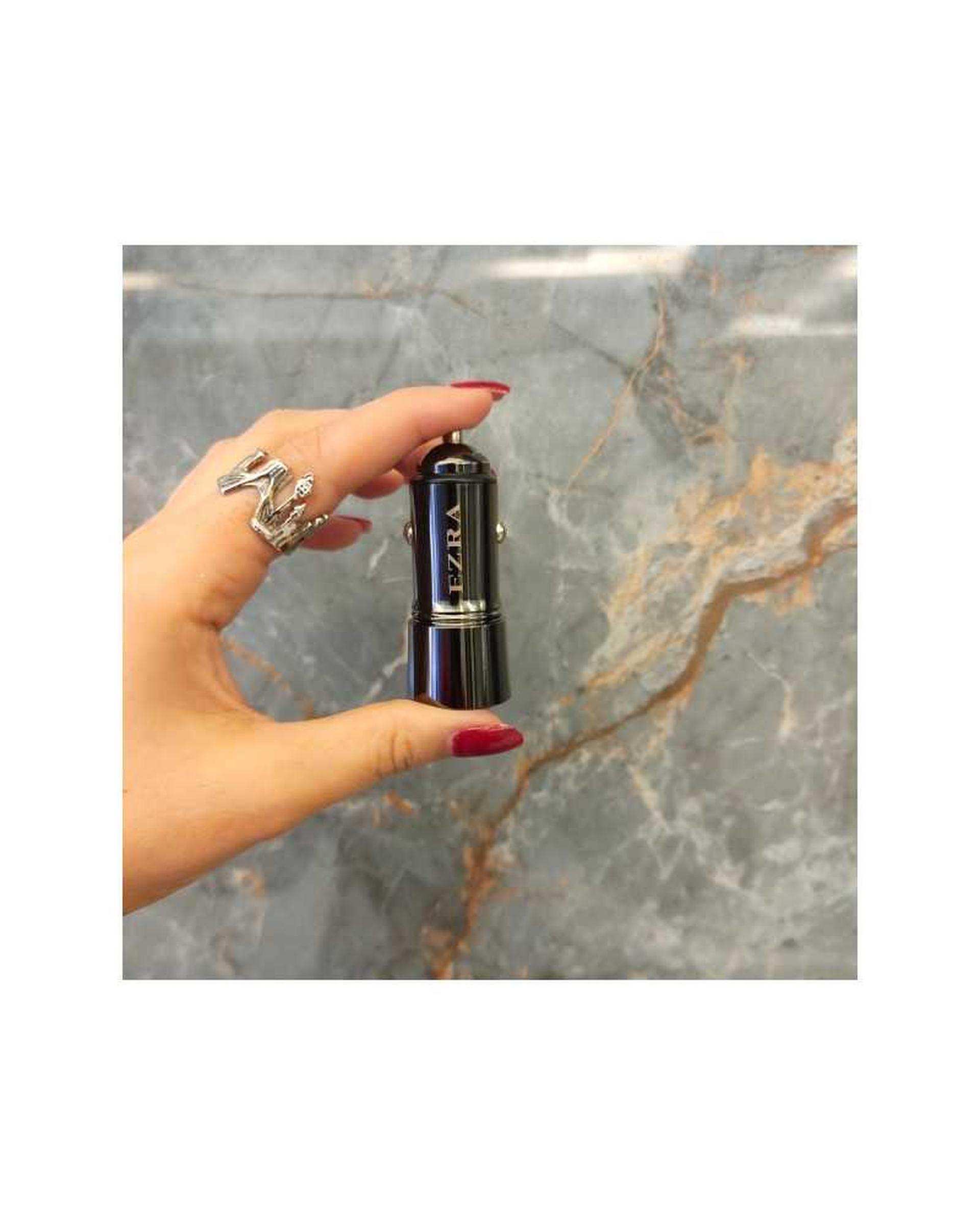 شارژر فندکی مشکی آزرا EZRA مدل CR57