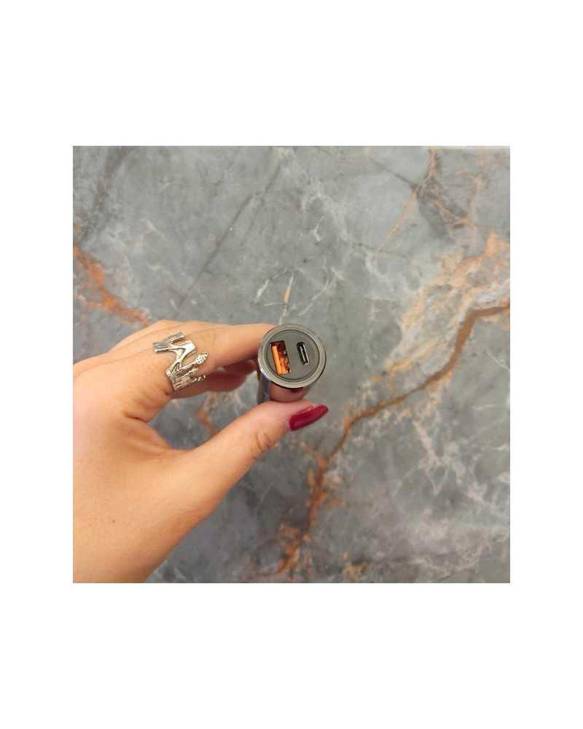 شارژر فندکی مشکی آزرا EZRA مدل CR57