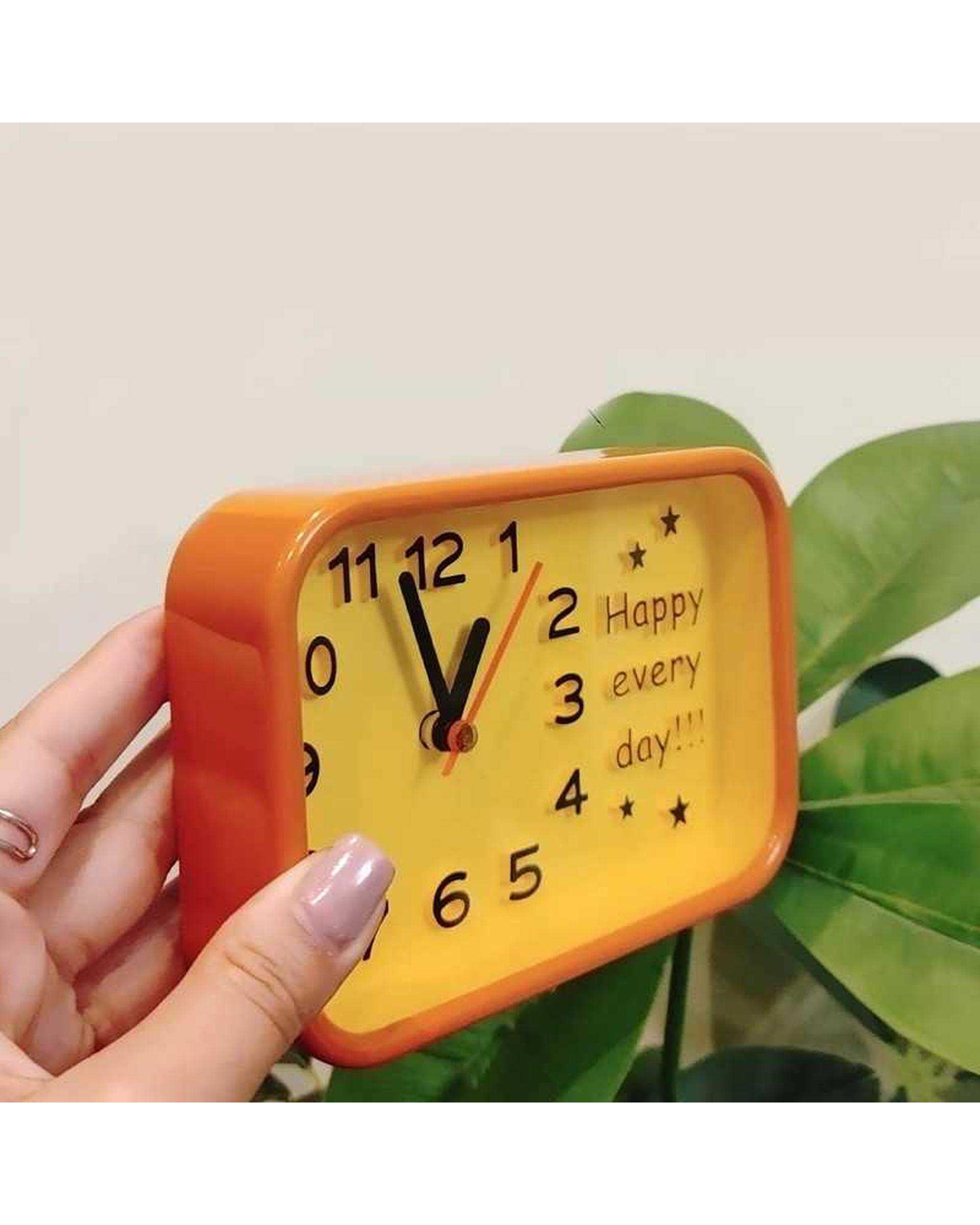 ساعت رومیزی نارنجی مدل CY2302