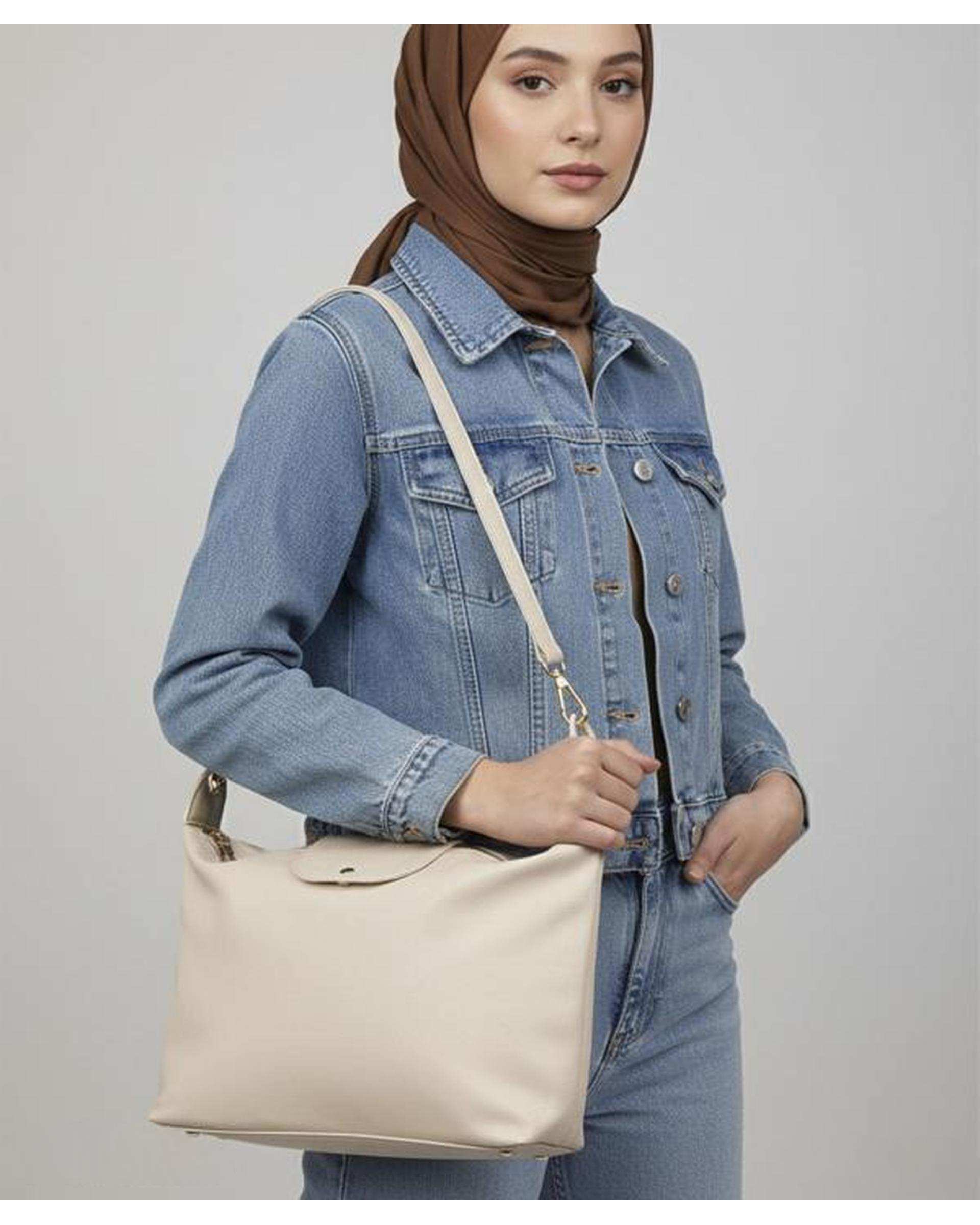 کیف دوشی زنانه کرم بیسراک Bisrak مدل SL-119229