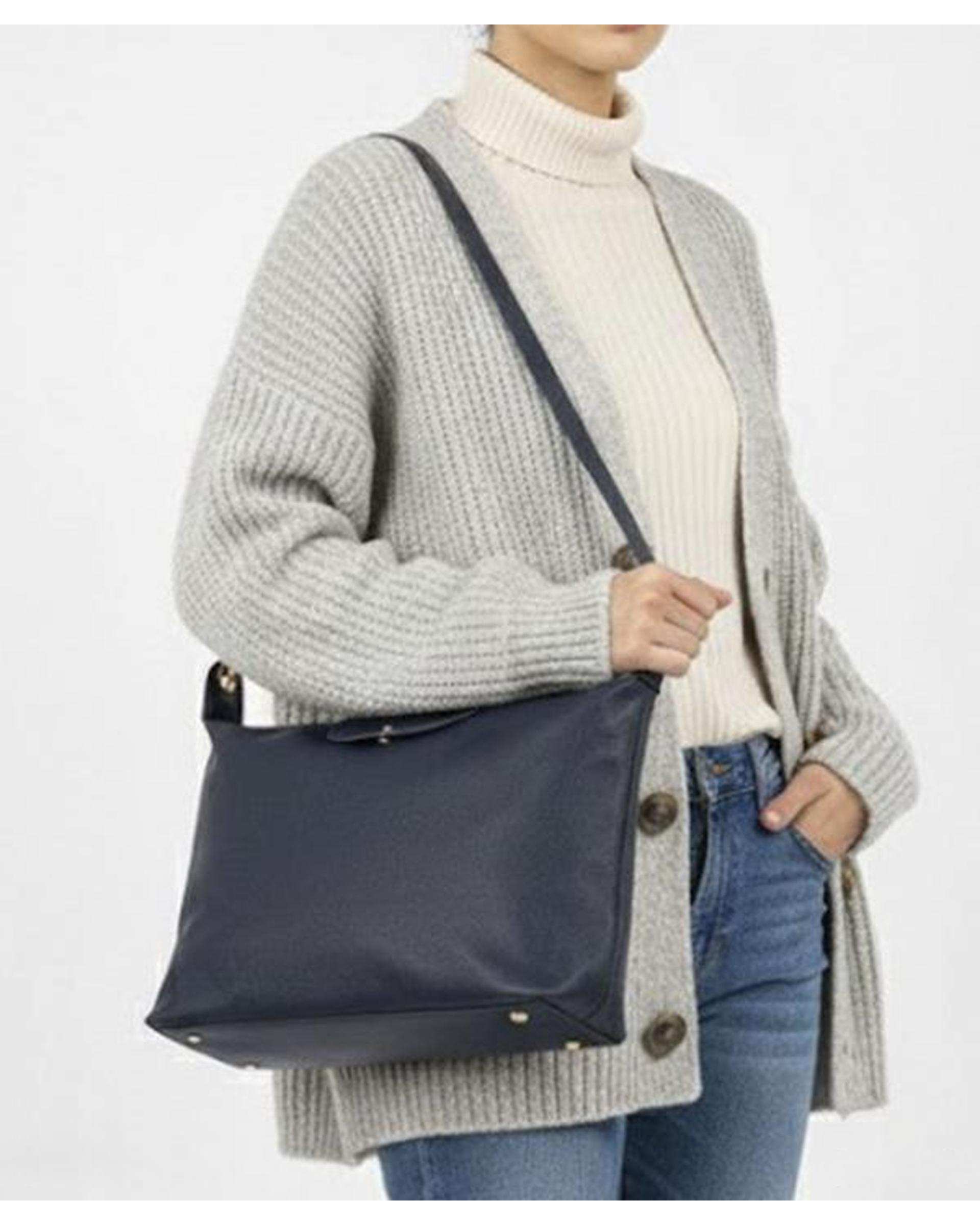 کیف دوشی زنانه سرمه ای بیسراک Bisrak مدل SL-119229