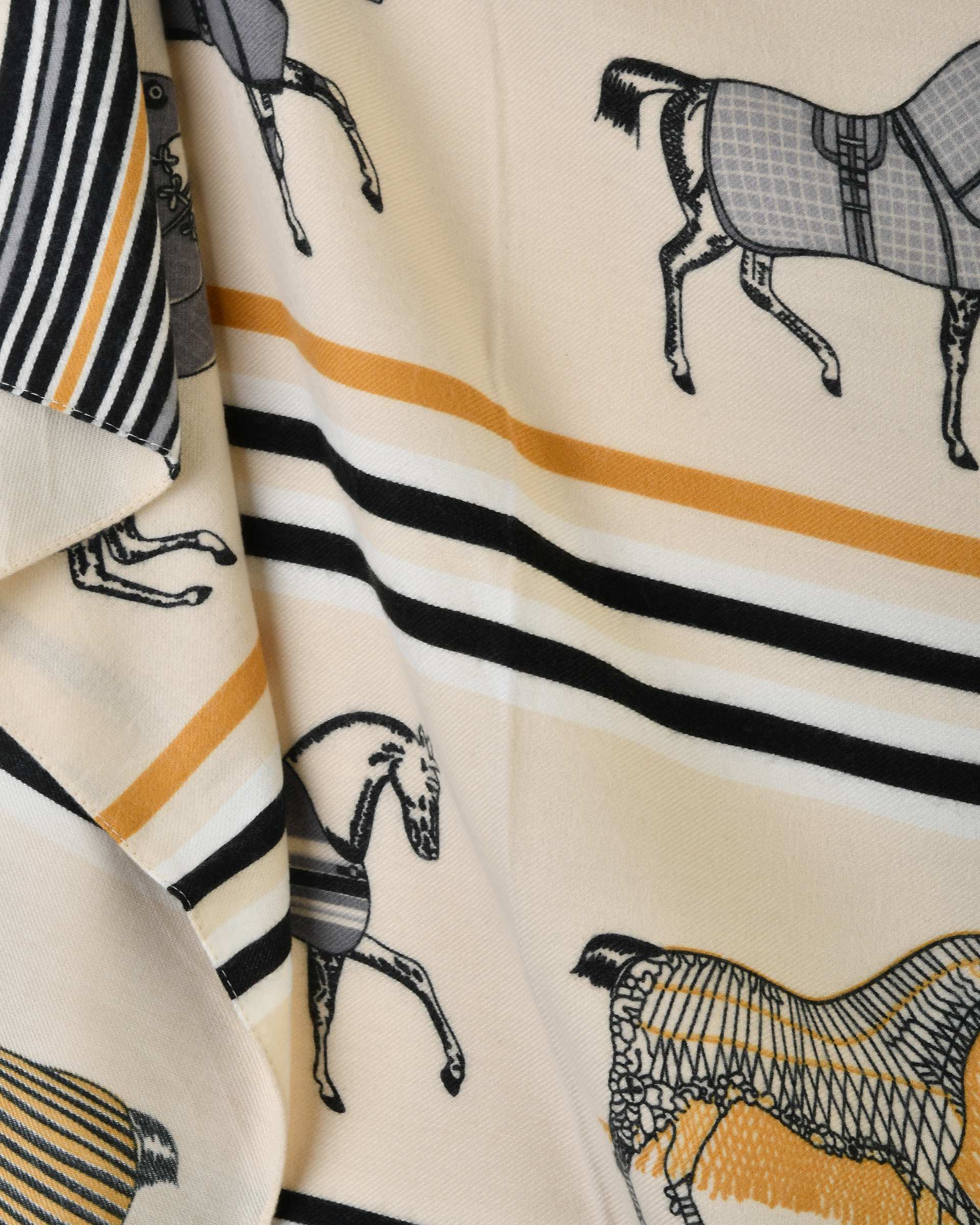 شال زنانه پاییزه موهر شیری جی دو Gido طرح هرمس