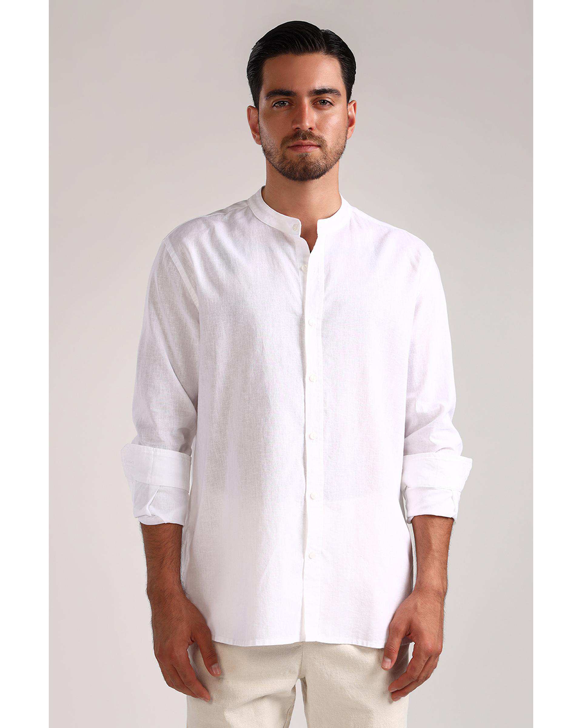 پیراهن مردانه یقه ایستاده سفید سارک Sarak مدل 4735