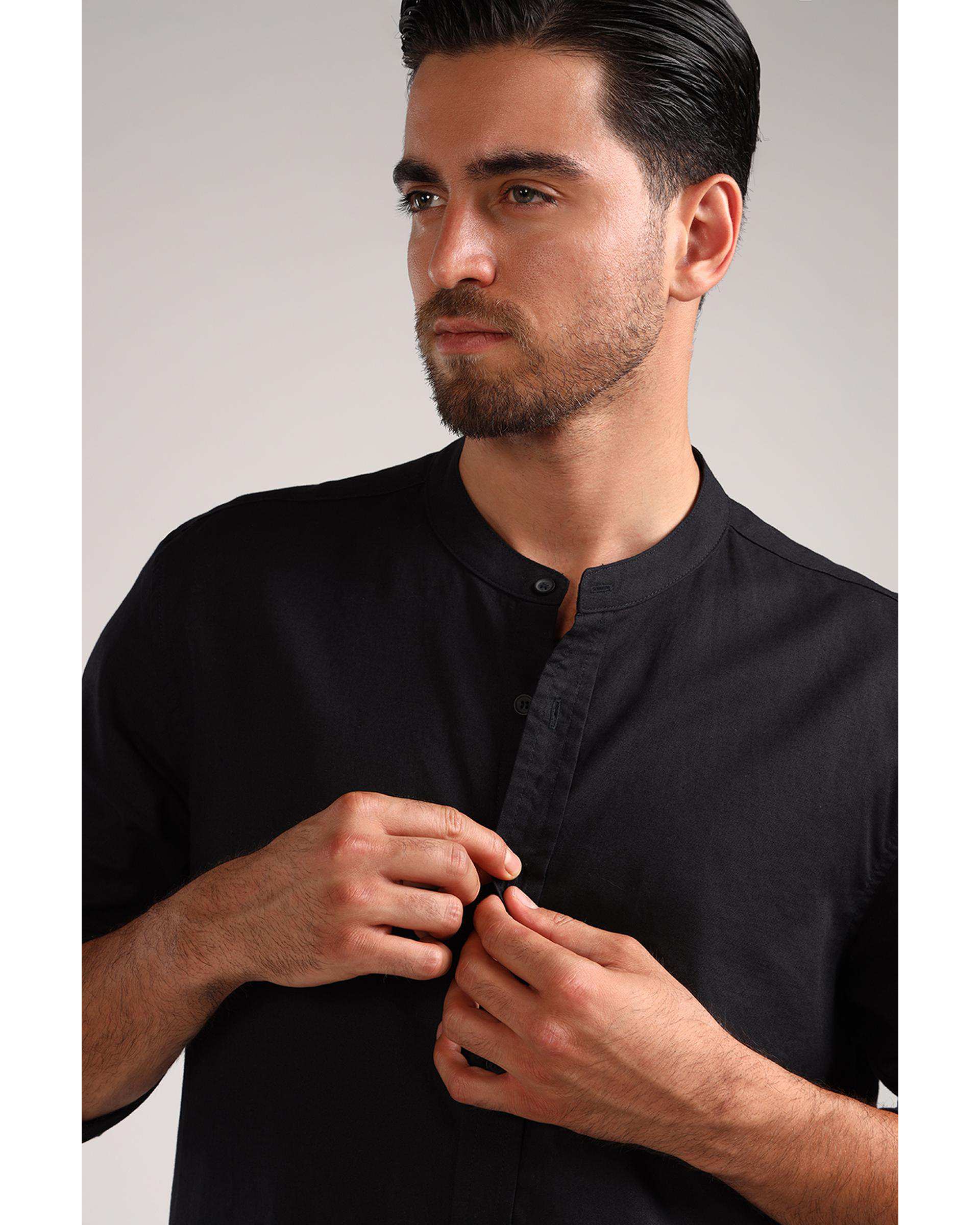 پیراهن مردانه یقه ایستاده مشکی سارک Sarak مدل 4735