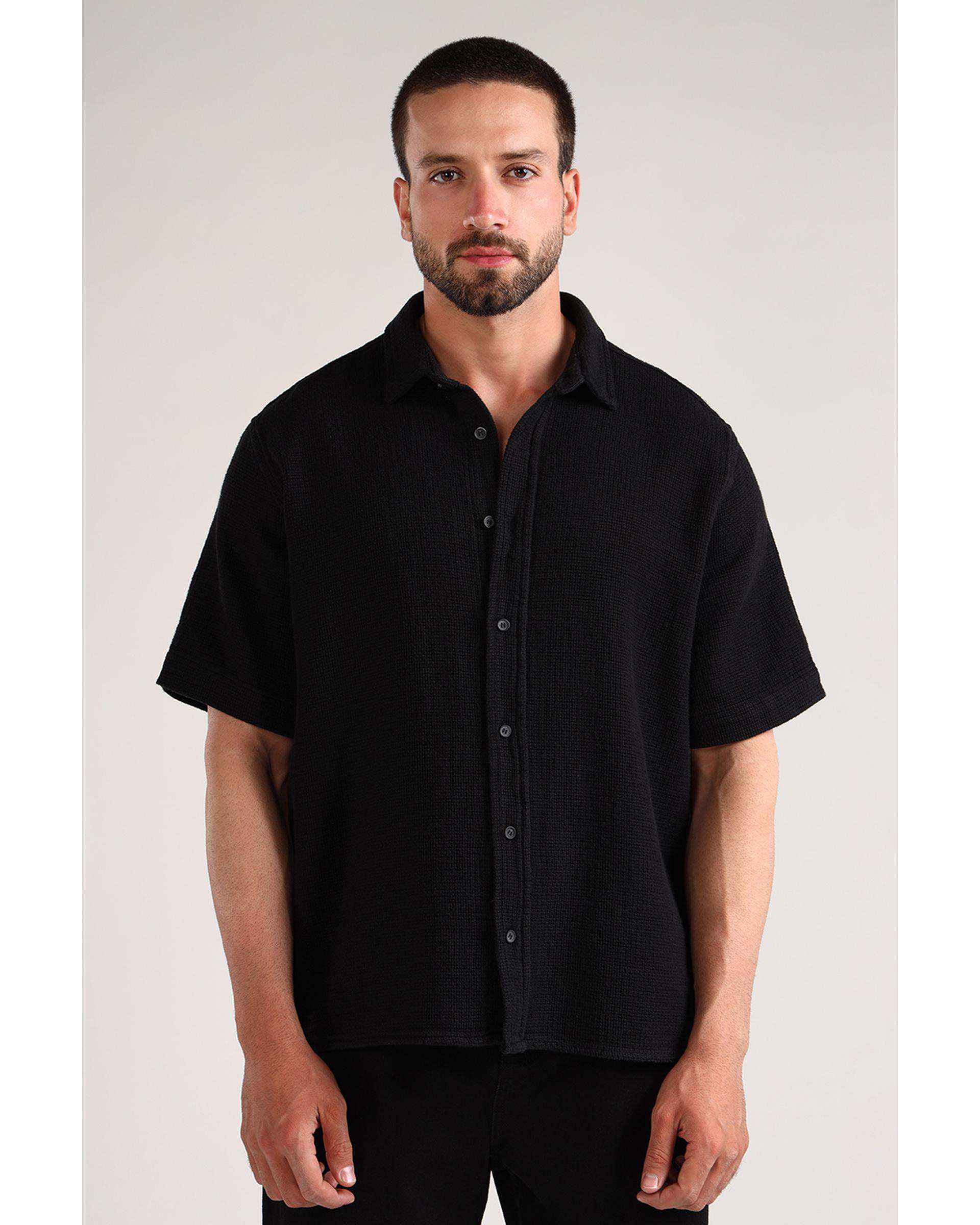 پیراهن مردانه آستین کوتاه مشکی سارک Sarak مدل 4702