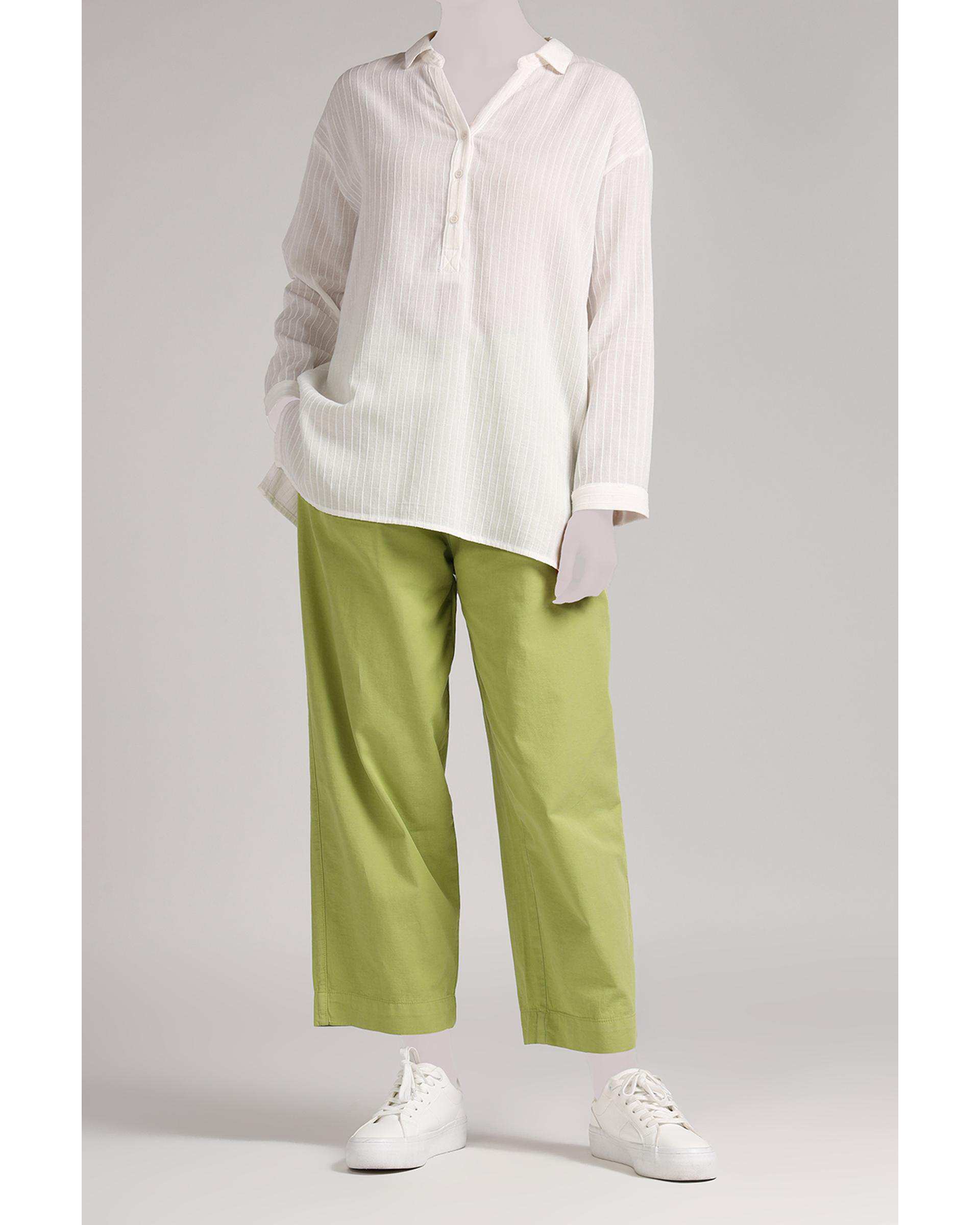 بلوز زنانه سه دکمه سفید سارک Sarak مدل 4322