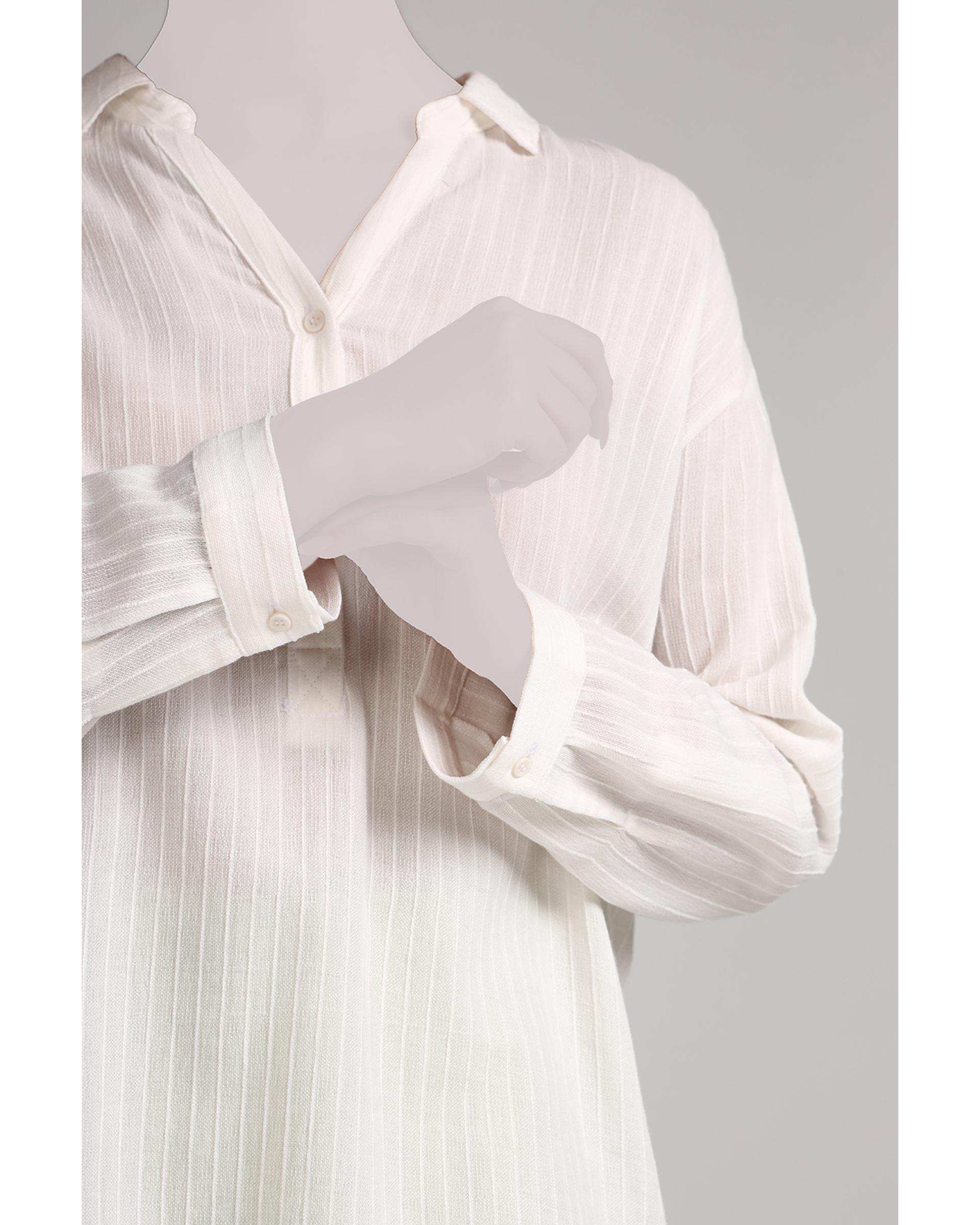 بلوز زنانه سه دکمه سفید سارک Sarak مدل 4322