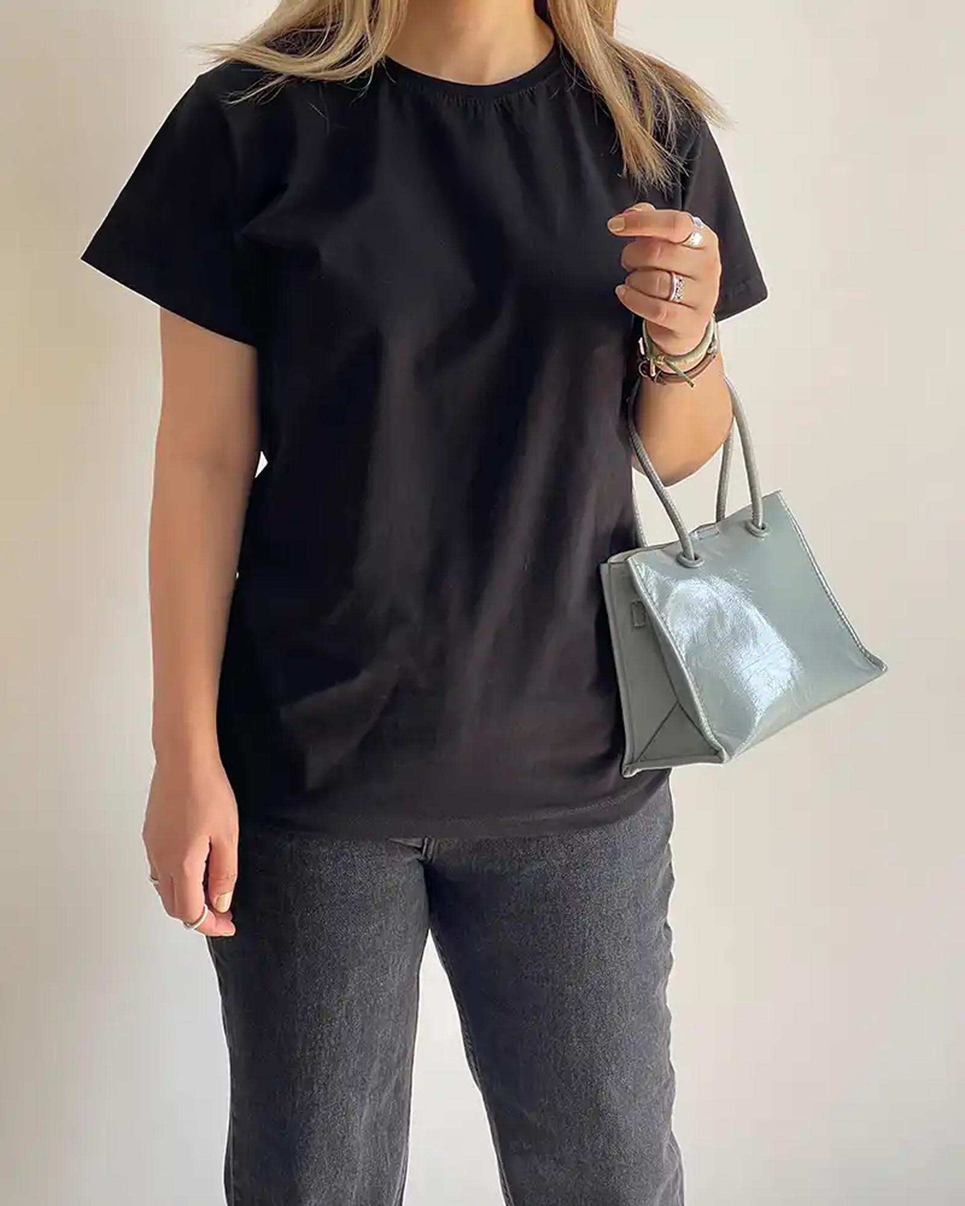 تی شرت زنانه نخی مشکی آماهی Amahi کد AA106