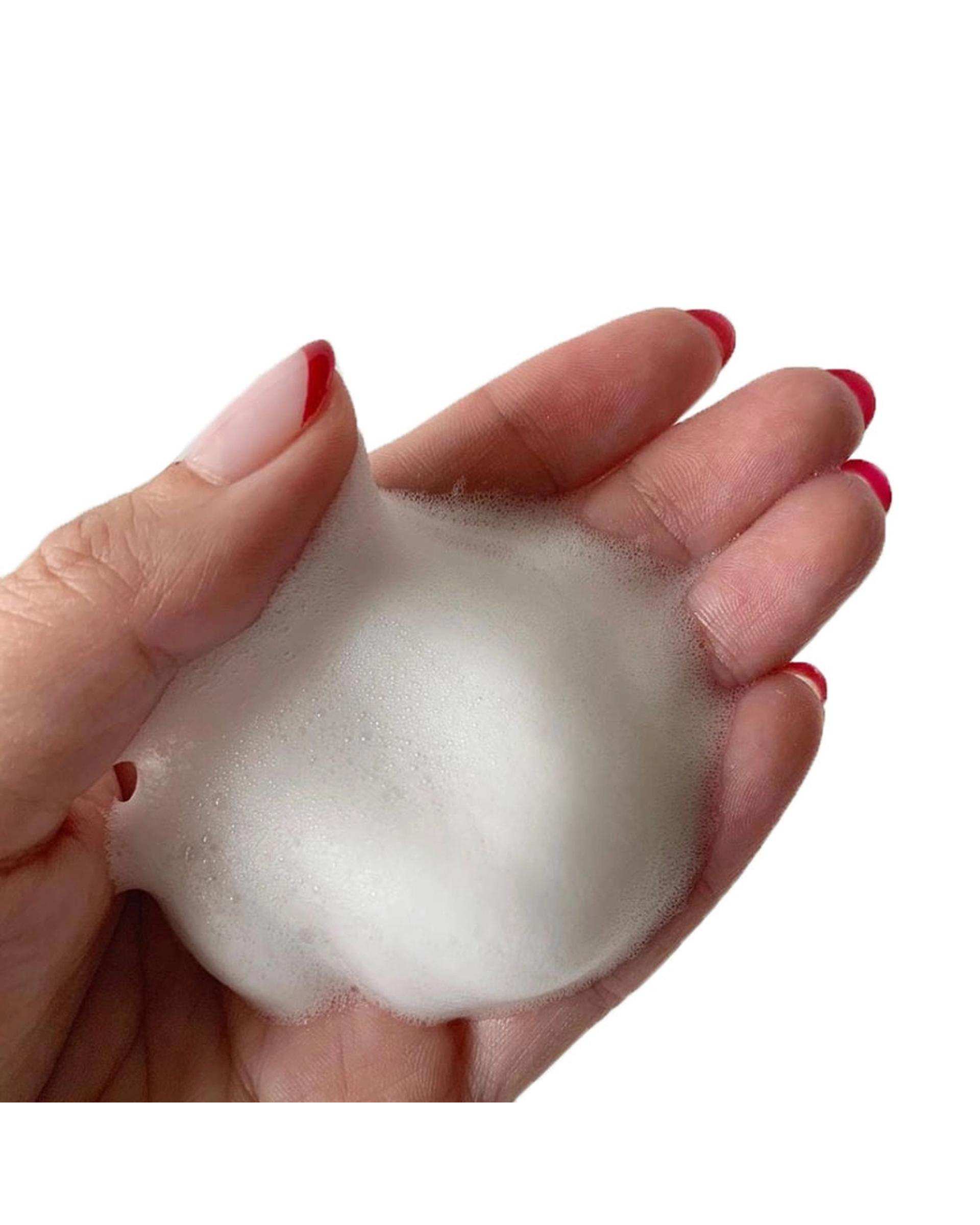 فوم شستشو ویتامین سی پلاس نئودرم Neuderm حجم 150ml