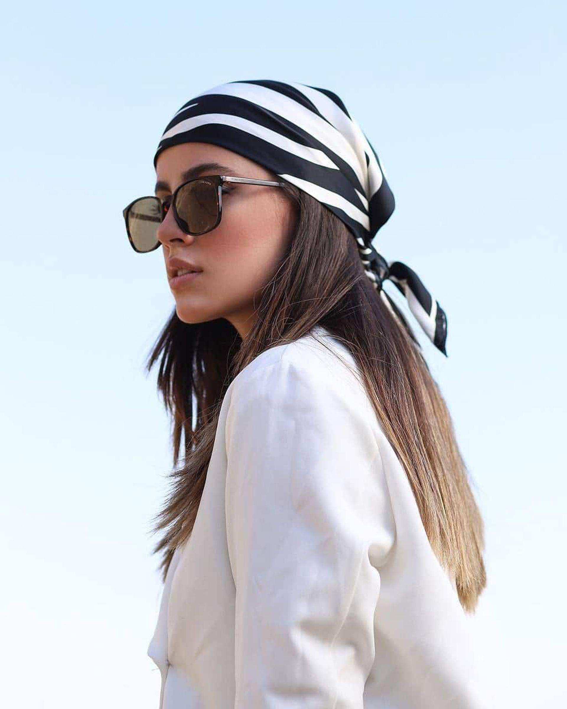 مینی اسکارف زنانه ابریشم توییل مشکی سفید جی دو GIDO کد 09-01077