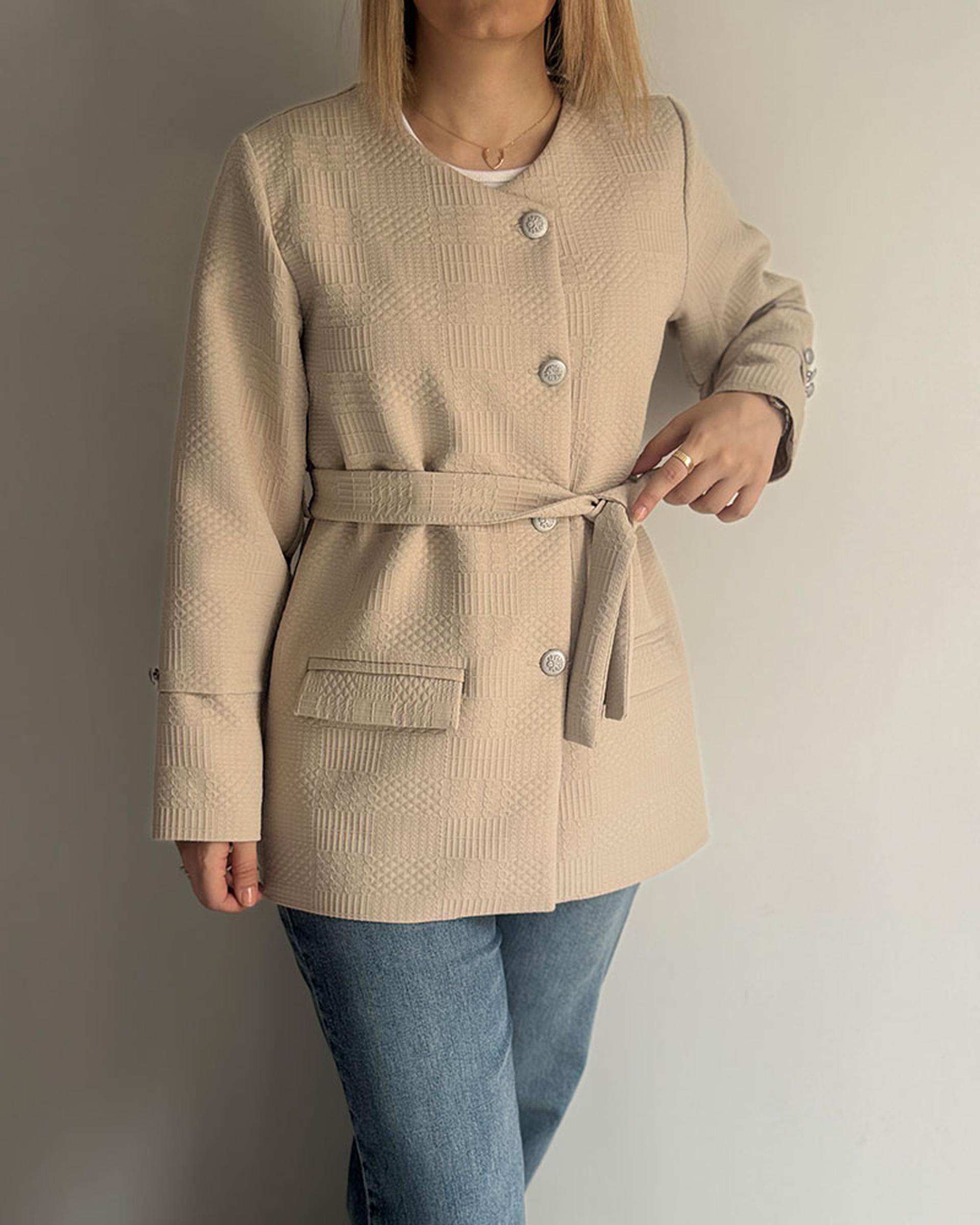 کت زنانه کرم آماهی Amahi مدل Luxe کد AA8003