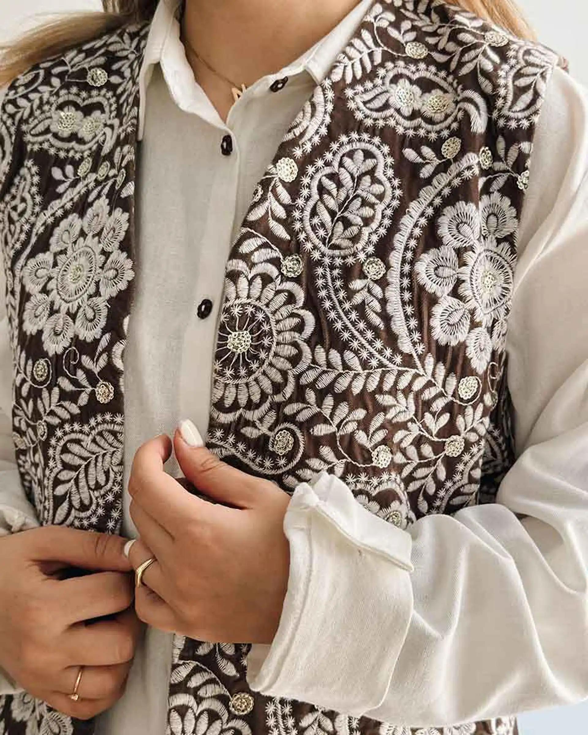 وست زنانه شکلاتی نگار ندایی Negar Nedaei مدل rastaa