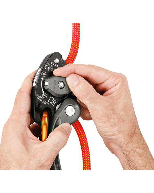 ابزار حمایت و فرود مدل Grigri Plus Belay device خاکستری پتزل