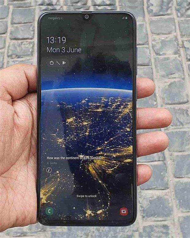 گوشی سامسونگ مدل Galaxy A70 دو سیم کارت 128 گیگابایت مشکی