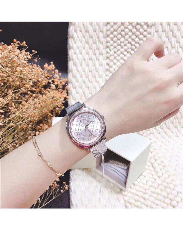 ساعت مچی زنانه مدل MK3988 نقره ای مایکل کورس