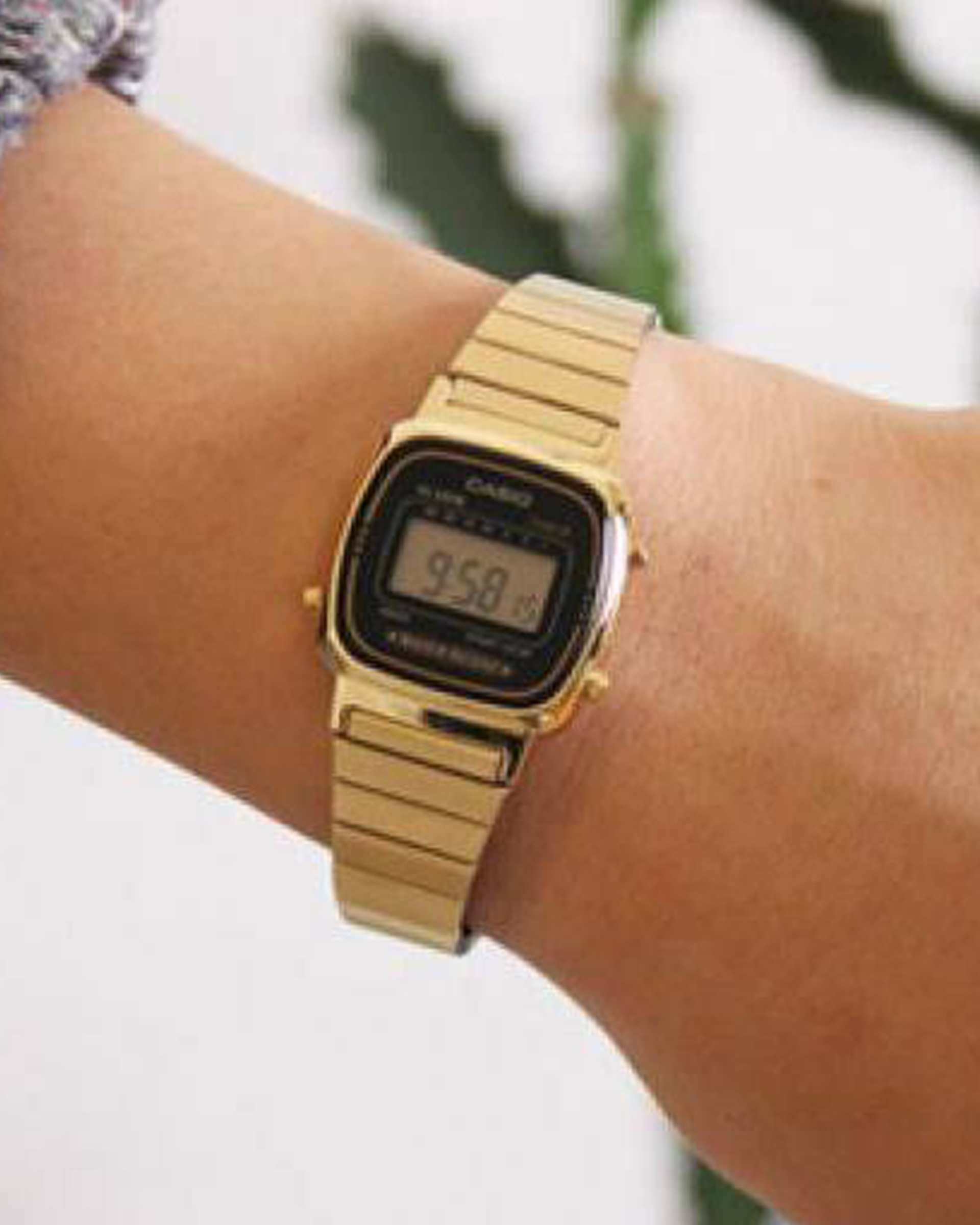 ساعت مچی زنانه دیجیتال کاسیو Casio مدل LA670WGA-1DF