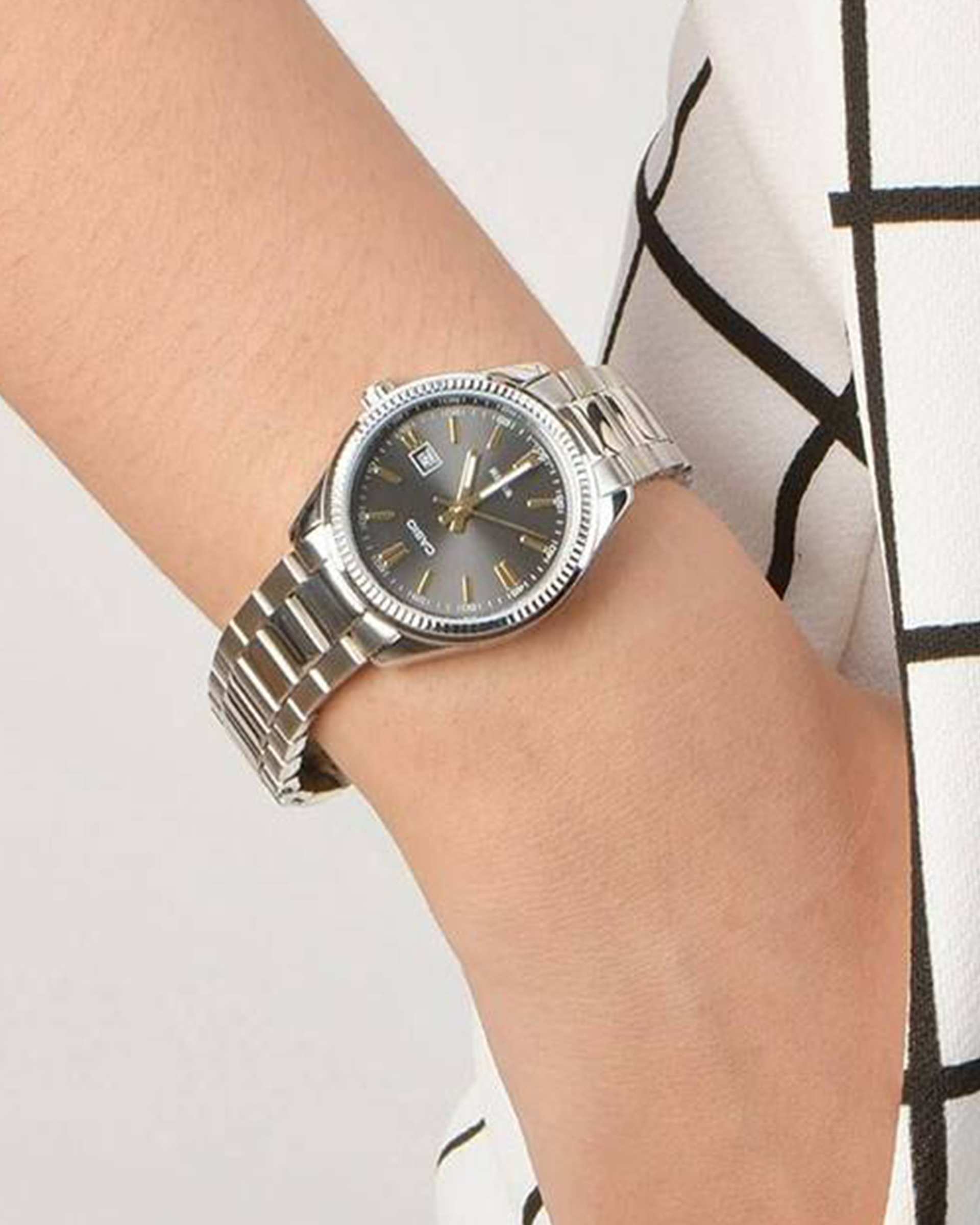 ساعت مچی زنانه عقربه ای کاسیو Casio مدل LTP-1302D-1A2VDF (CN)