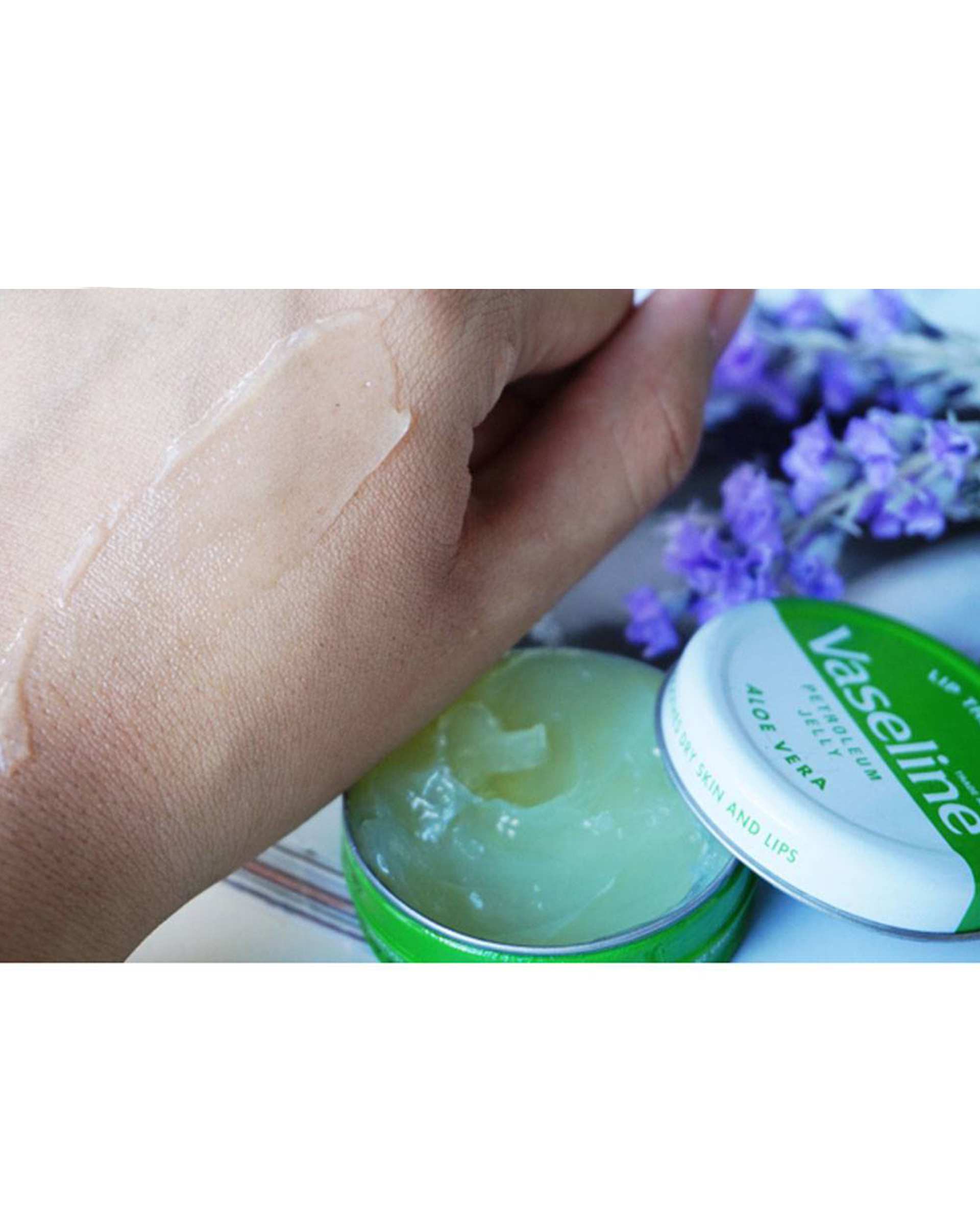 بالم لب وازلین Vaseline حاوی عصاره آلوئه ورا 20 گرمی