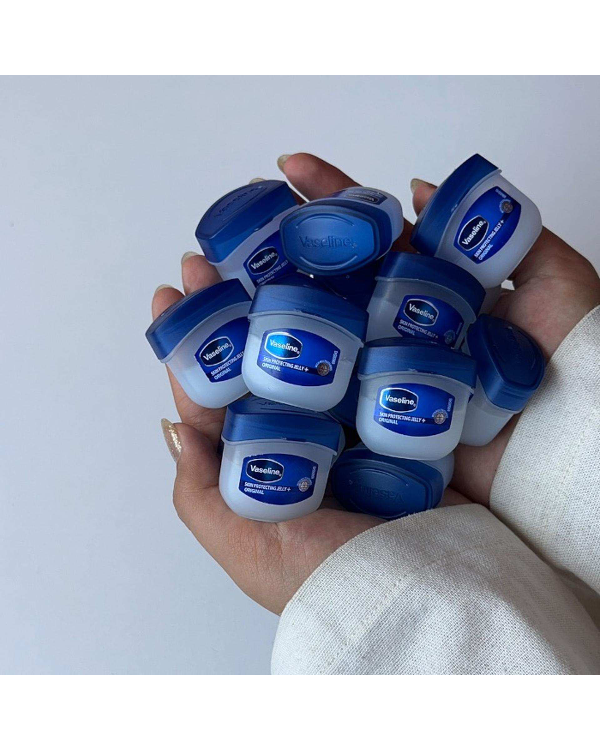 پک مینی لوسیون زرد Intensive Care وازلین به همراه مینی لوسیون آبی وازلین بسته 2 عددی