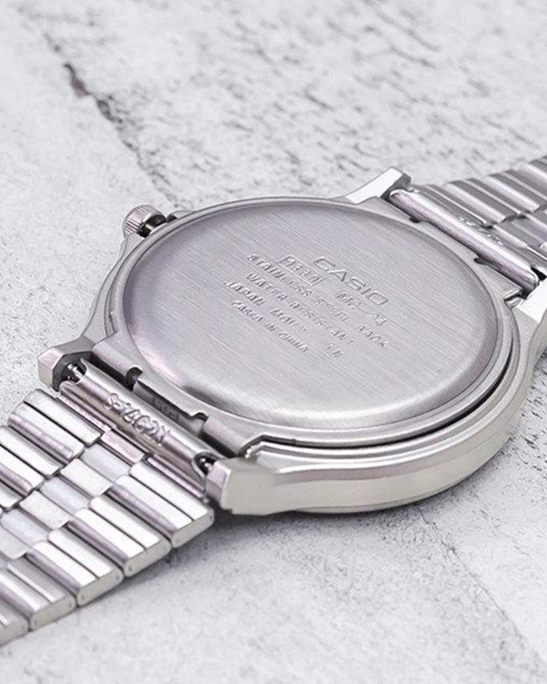 ساعت مچی زنانه عقربه ای کاسیو Casio مدل MQ-24D-7EDF
