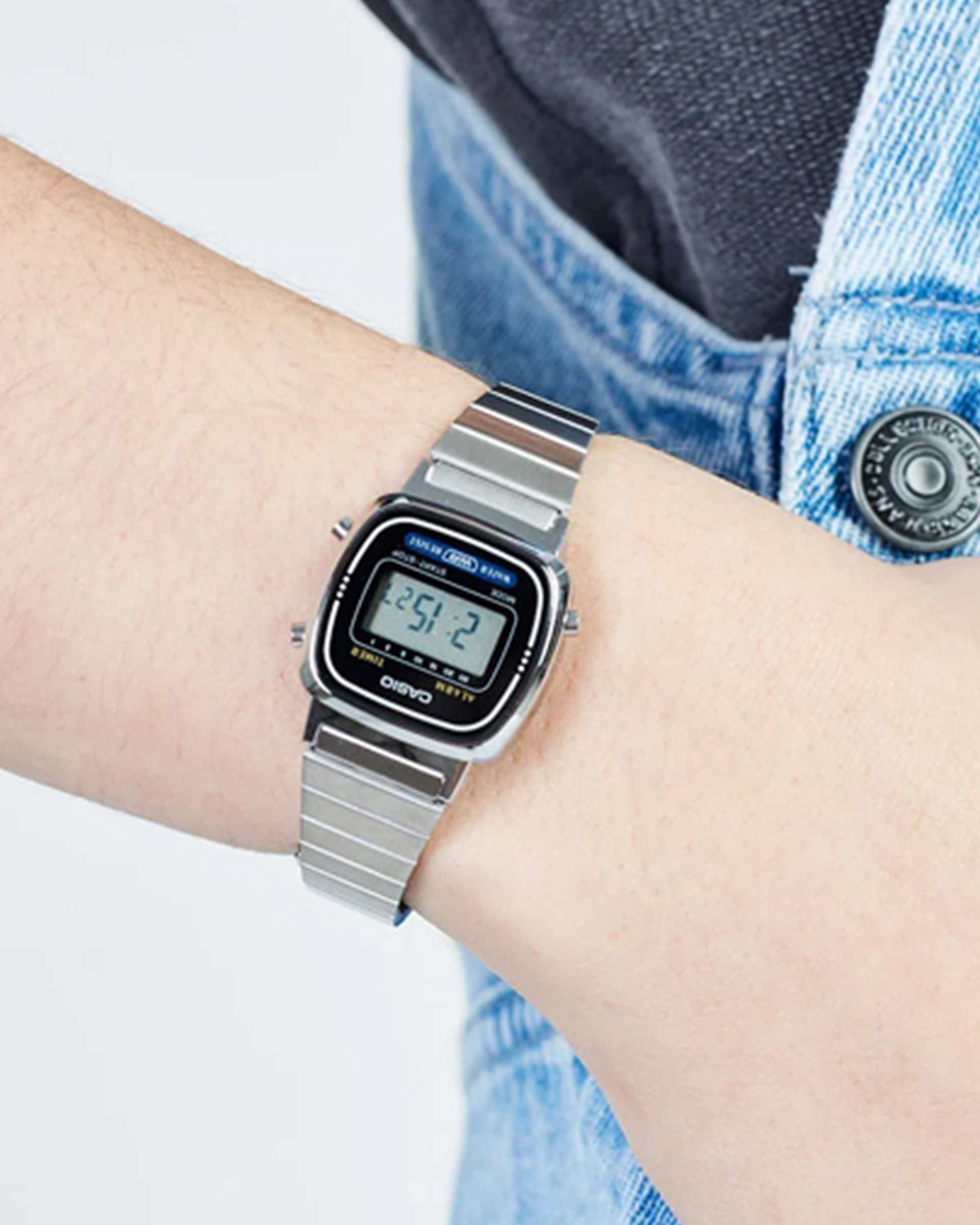 ساعت مچی دیجیتالی زنانه کاسیو Casio مدل LA670WA-1DF