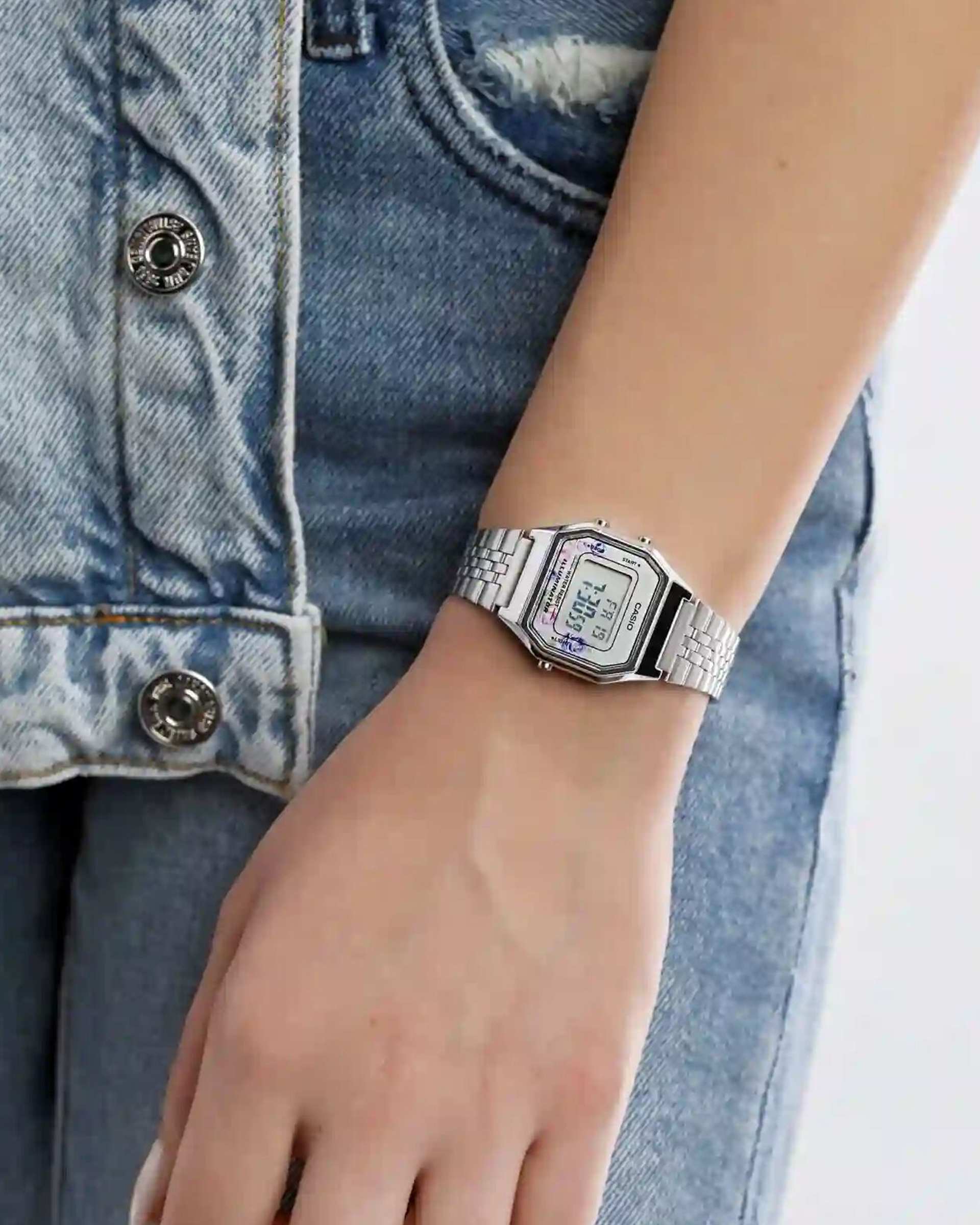 ساعت مچی زنانه دیجیتال کاسیو Casio مدل LA680WA-4CDF