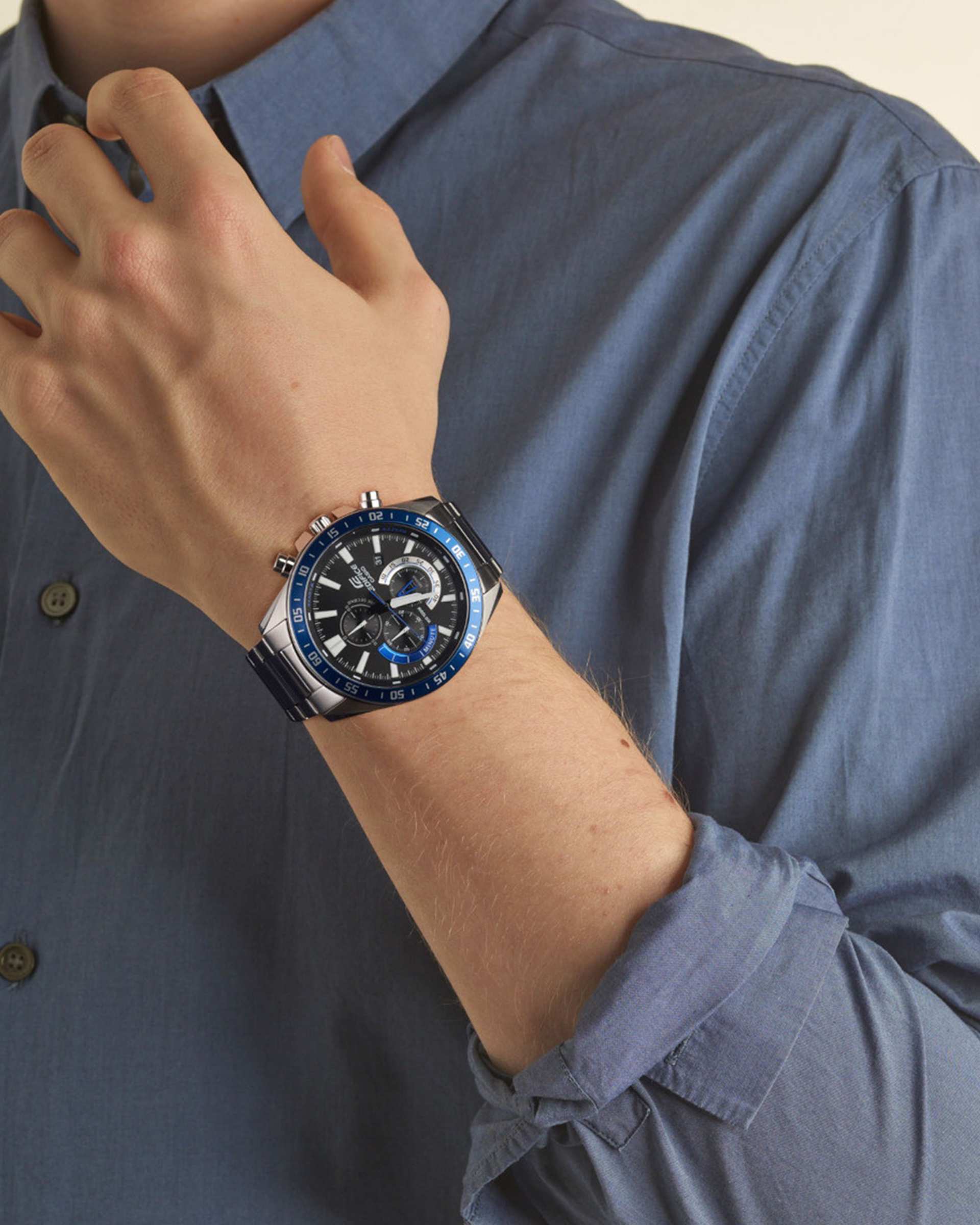 ساعت مچی مردانه عقربه ای EDIFICE کاسیو Casio مدل EFV-620D-1A2VUDF