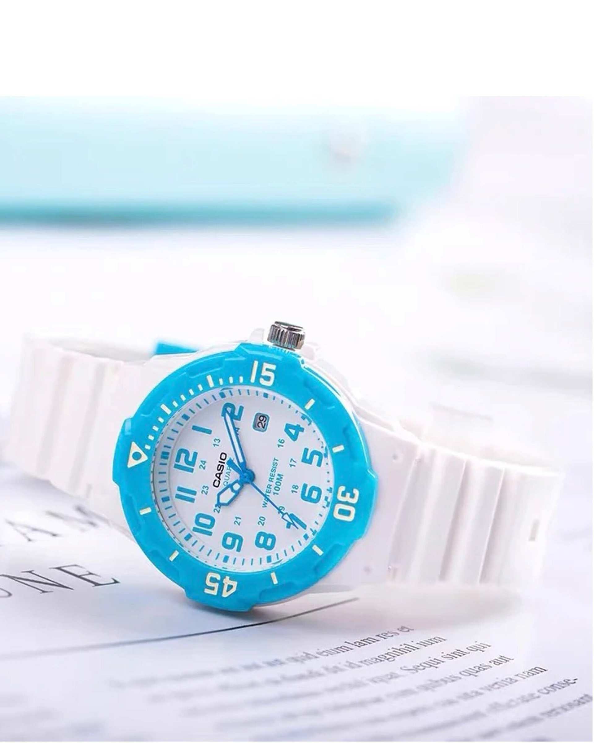 ساعت مچی عقربه ای کاسیو Casio مدل LRW-200H-2B