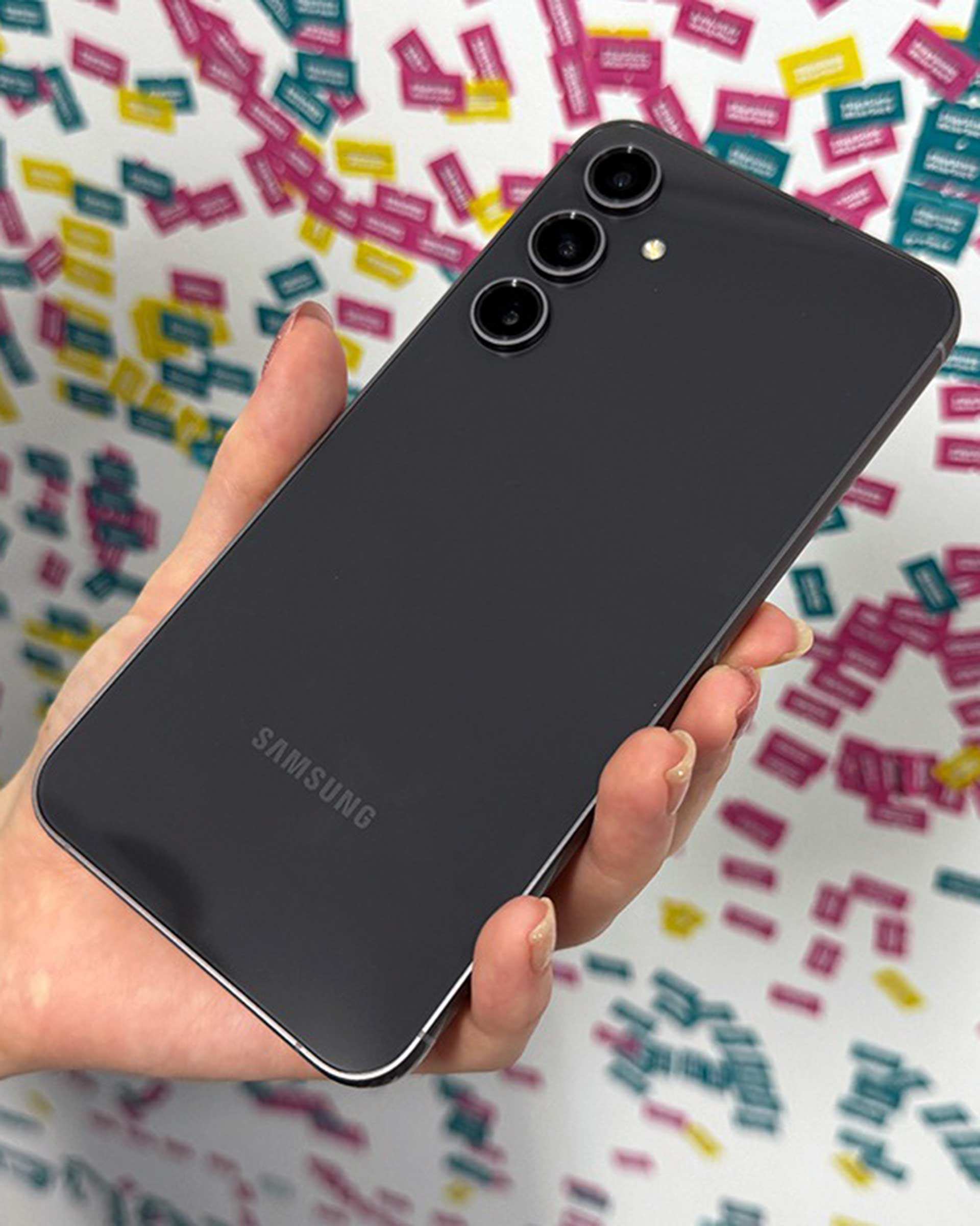 گوشی موبایل سامسونگ مدل Galaxy S23 FE دو سیم کارت ظرفیت 256 گیگابایت و رم 8 گیگابایت خاکستری - ویتنام