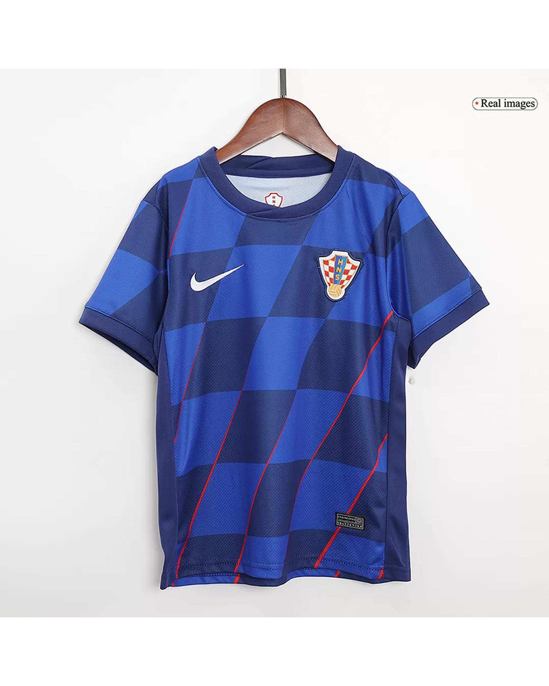 ست تی شرت و شلوارک ورزشی مردانه مدل کرواسی Away 2024