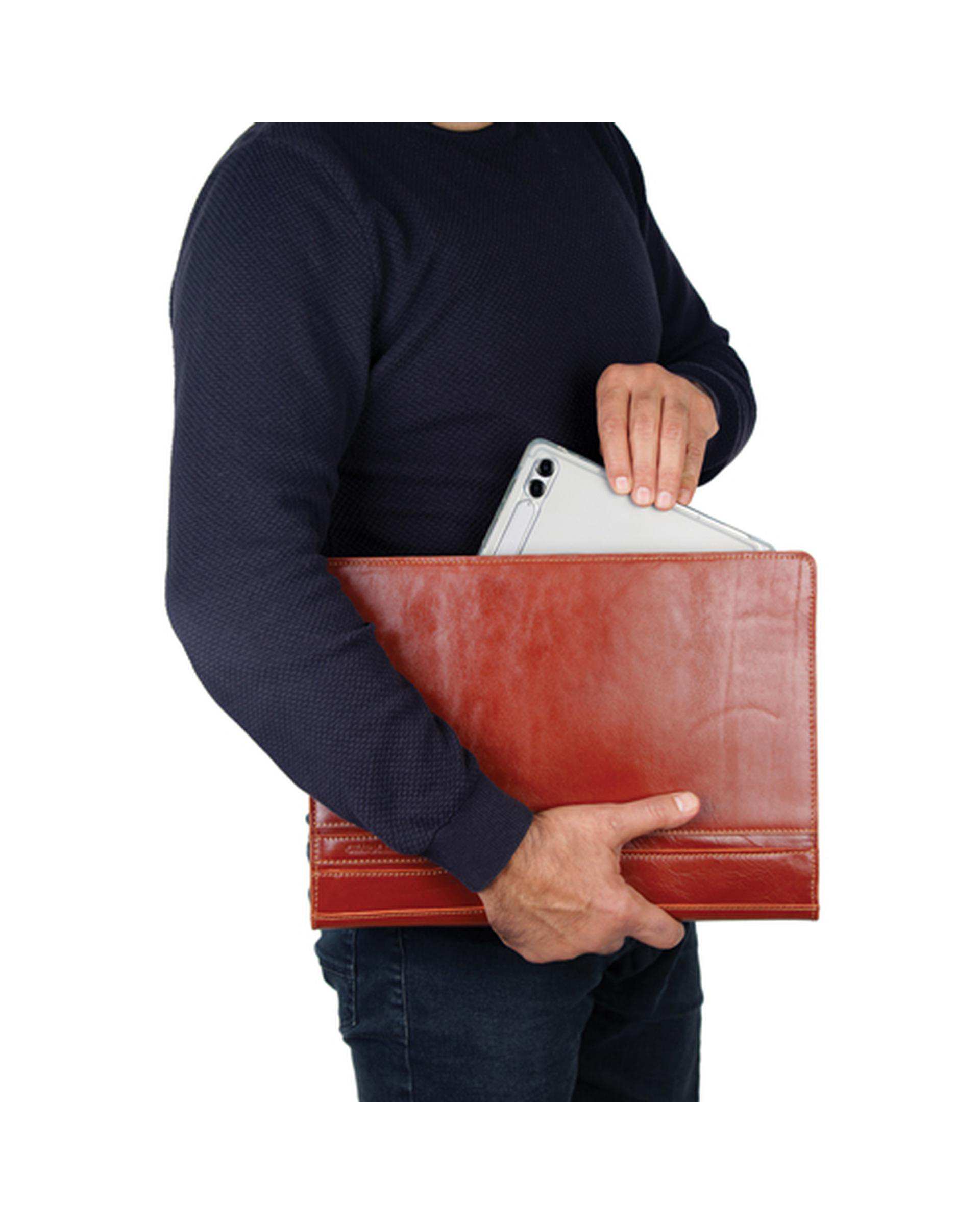 کیف دستی چرم عسلی چرم بارز Charm Barez مدل DF40