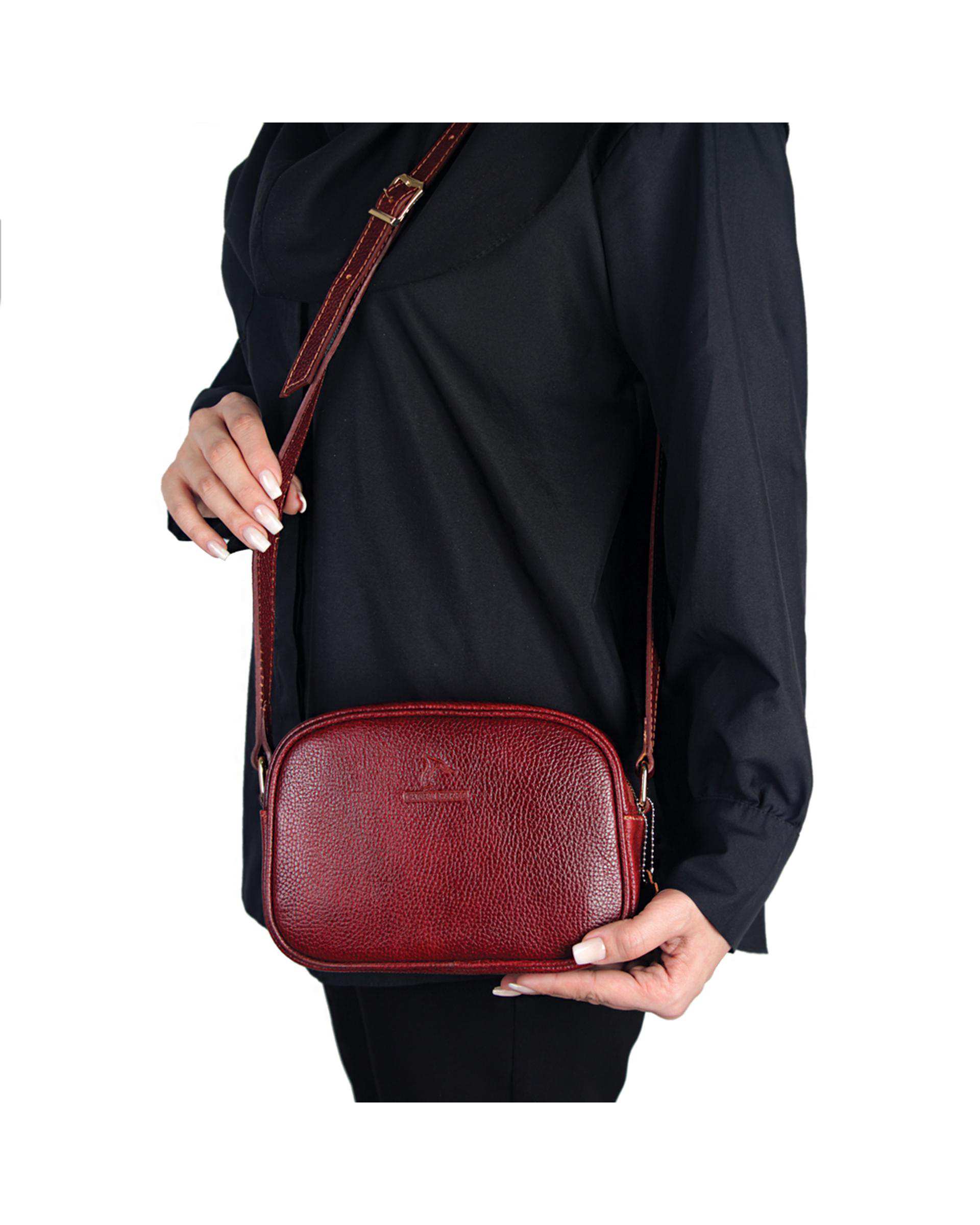 کیف چرم زنانه رودوشی زرشکی چرم بارز Charm Barez مدل DG80.1