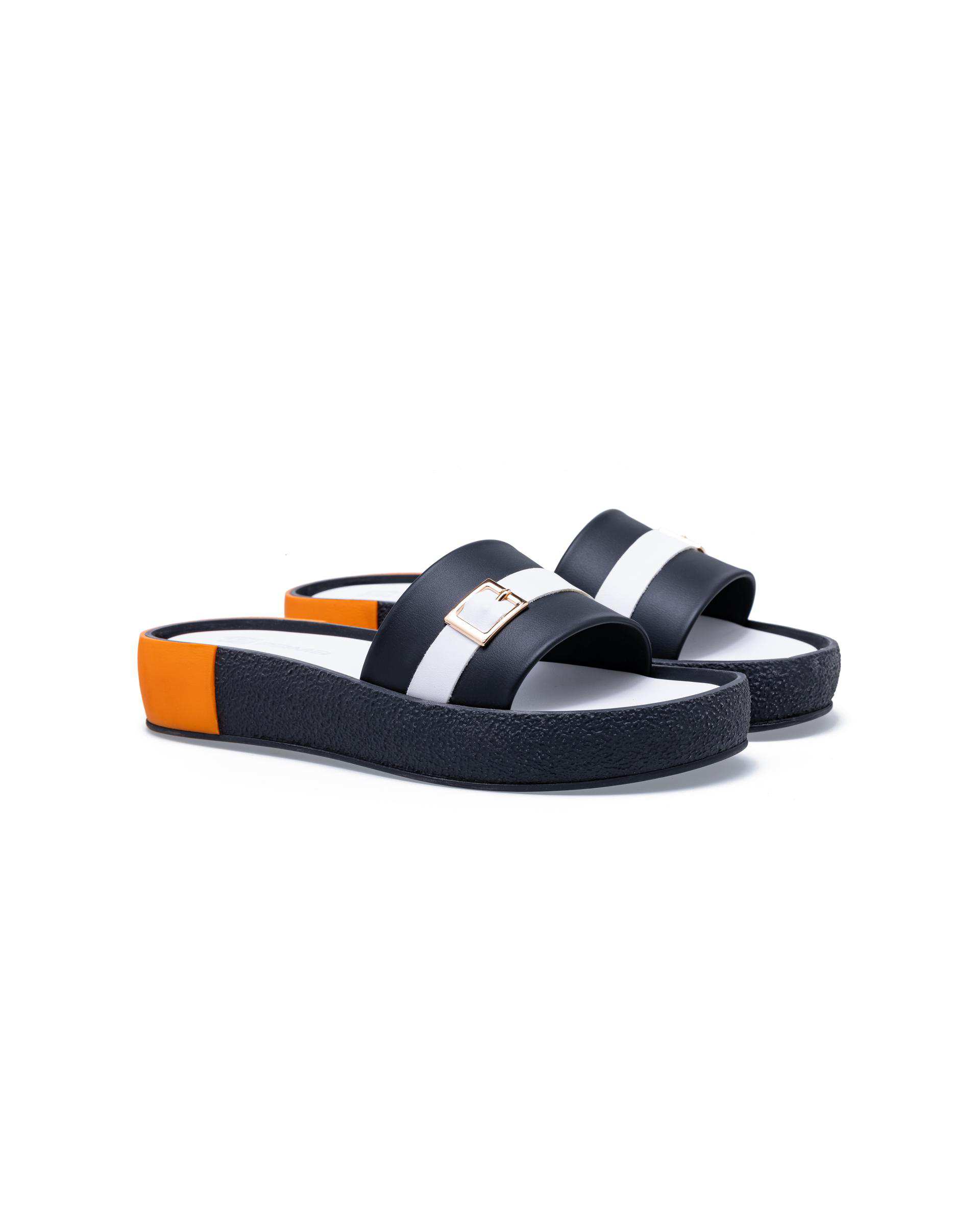 صندل زنانه مشکی سفید سلما پاما Pama مدل CSLMA