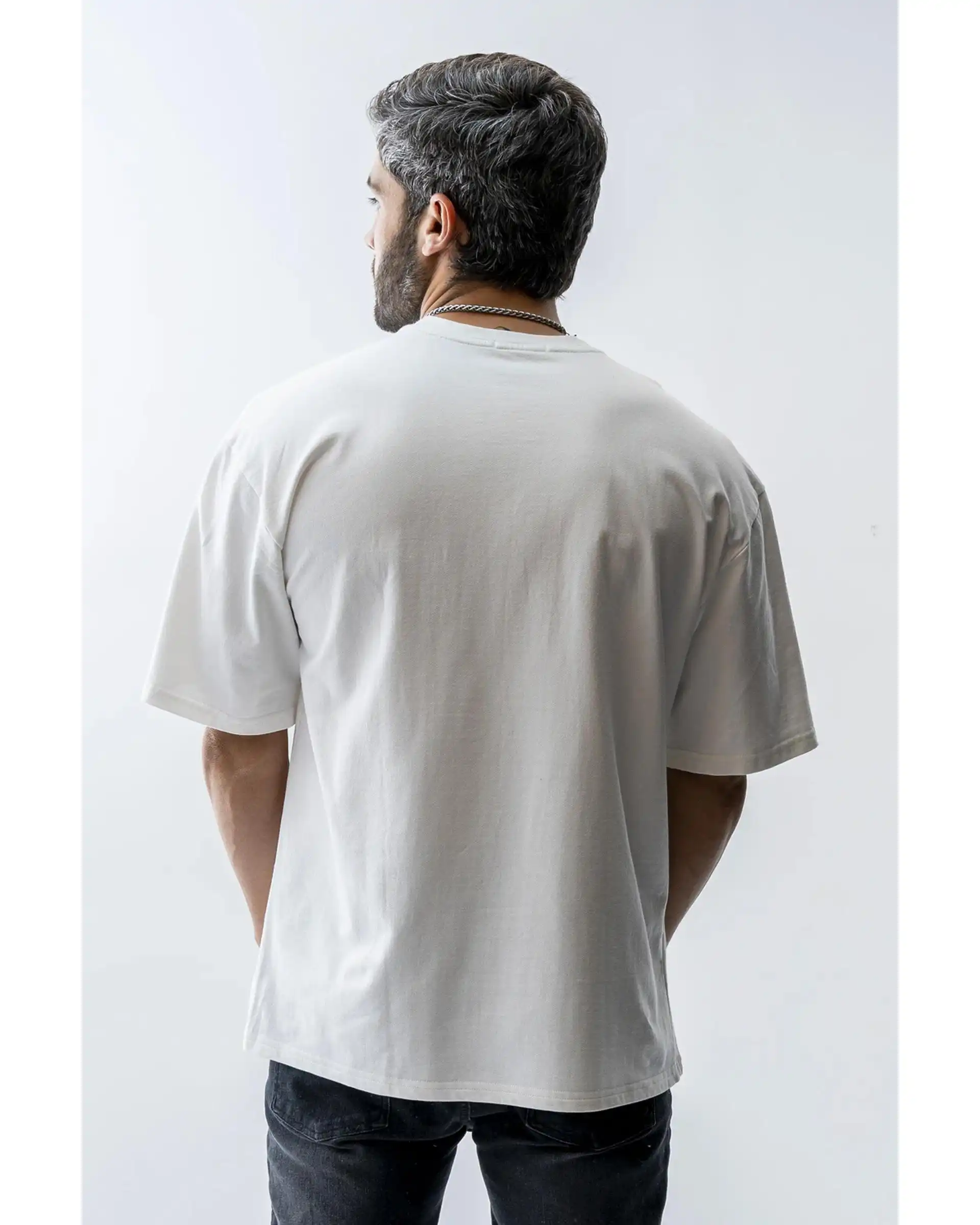 تی شرت مردانه سفید آر ان اس RNS کد 12022447