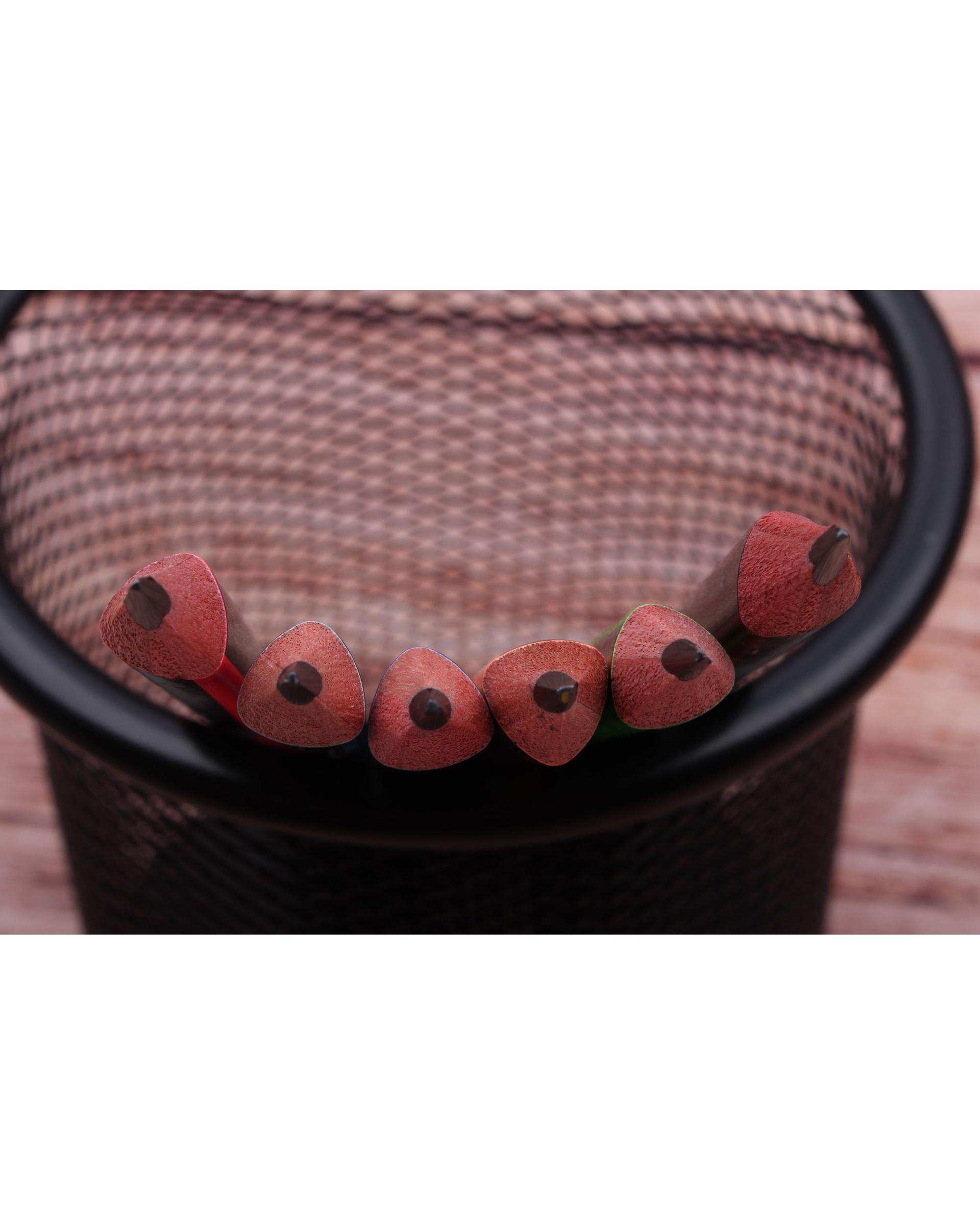 مداد مشکی سه گوش پاک کن دار KMT بسته 6 عددی